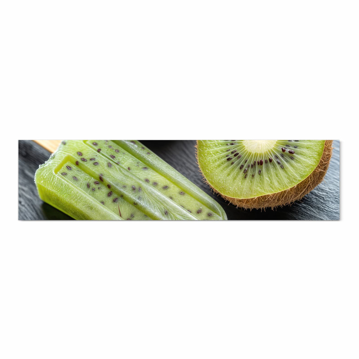 Waschbarer langer Teppich mit Motiv Kiwi Eis am Stiel in Frontansicht