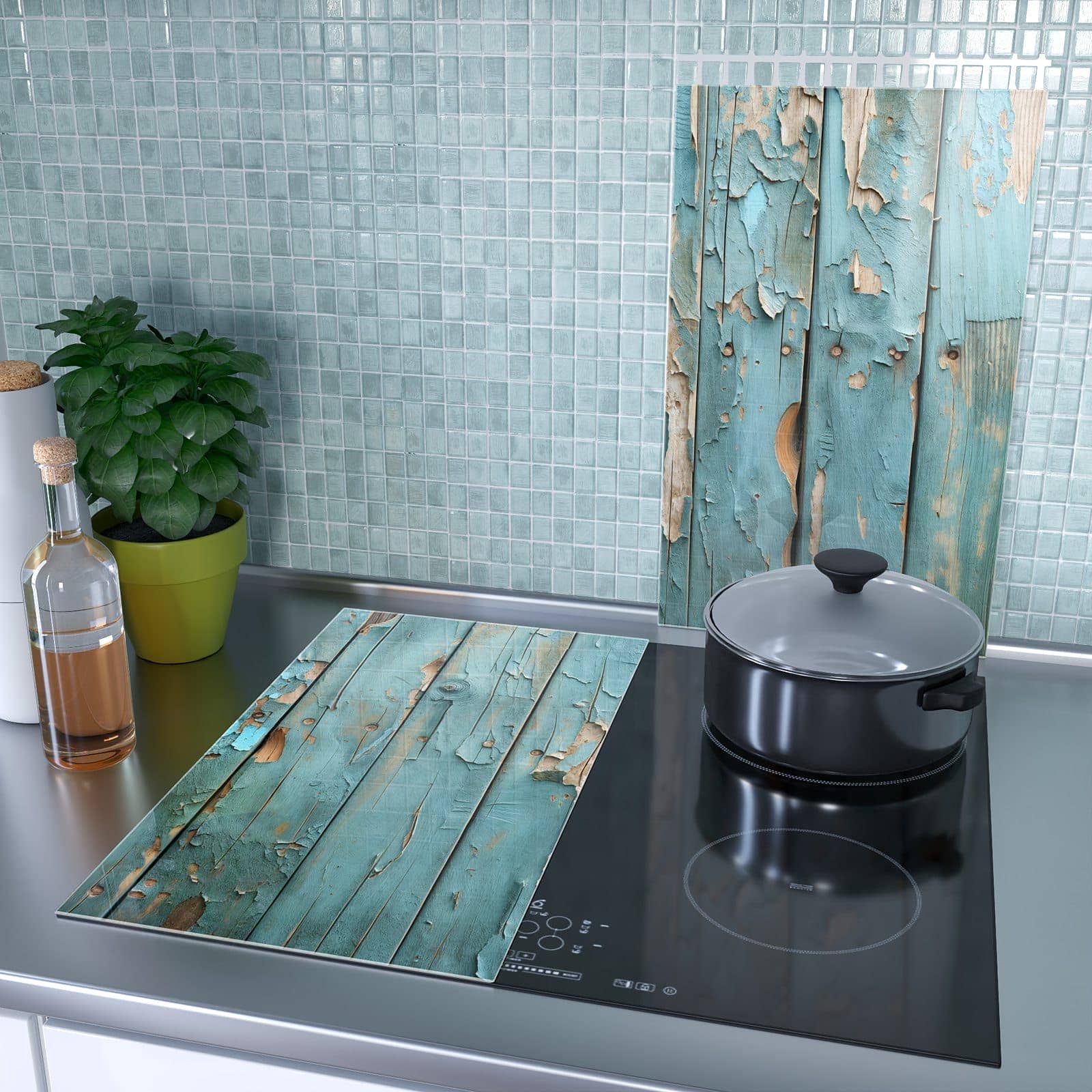2-teilige Herdabdeckplatte mit Abblätternde Holzplanken-Motiv als Spritzschutz hinter dem Kochfeld