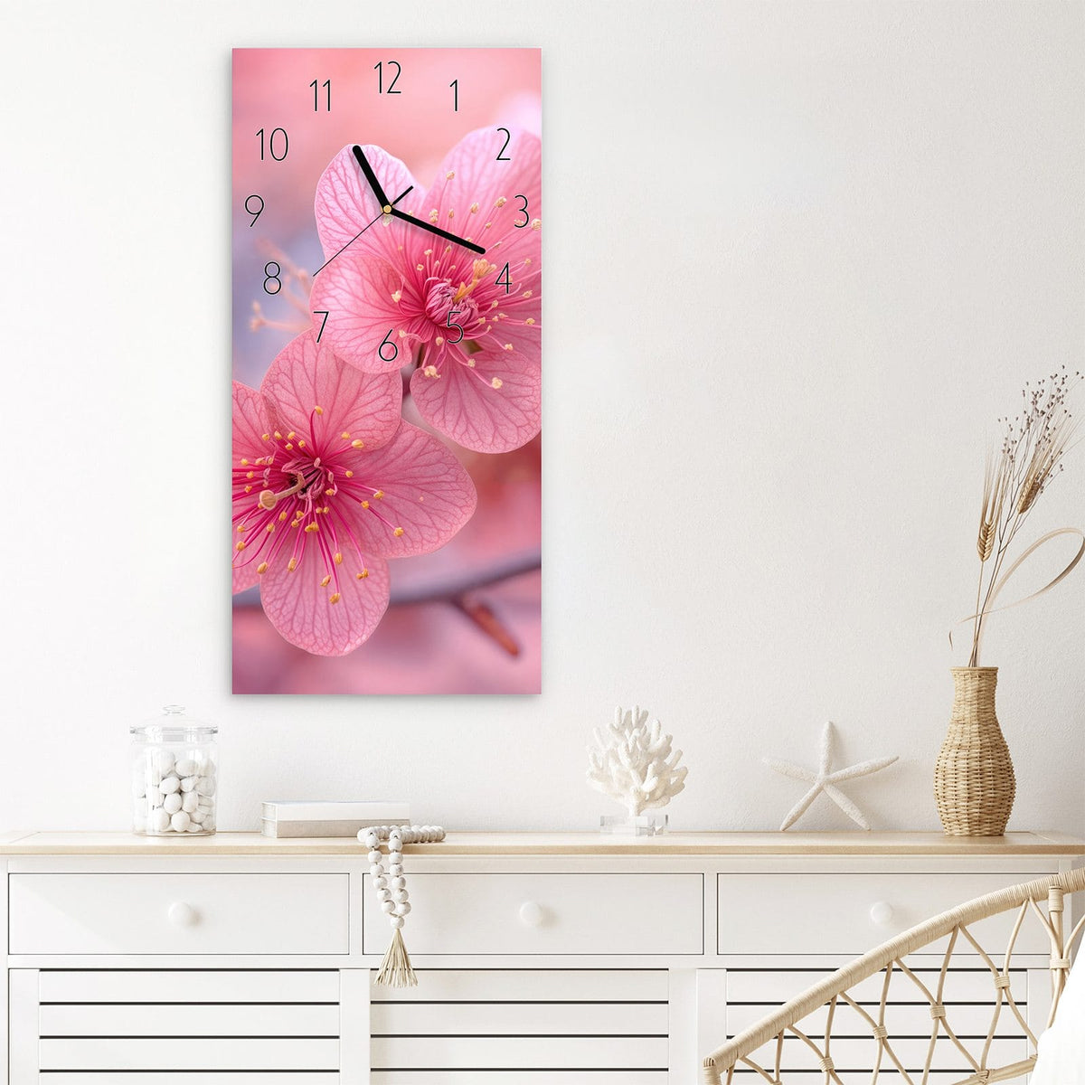 Wanduhr Blütenzauber aus Glas – Kirschblüten am Ast im Bokeh