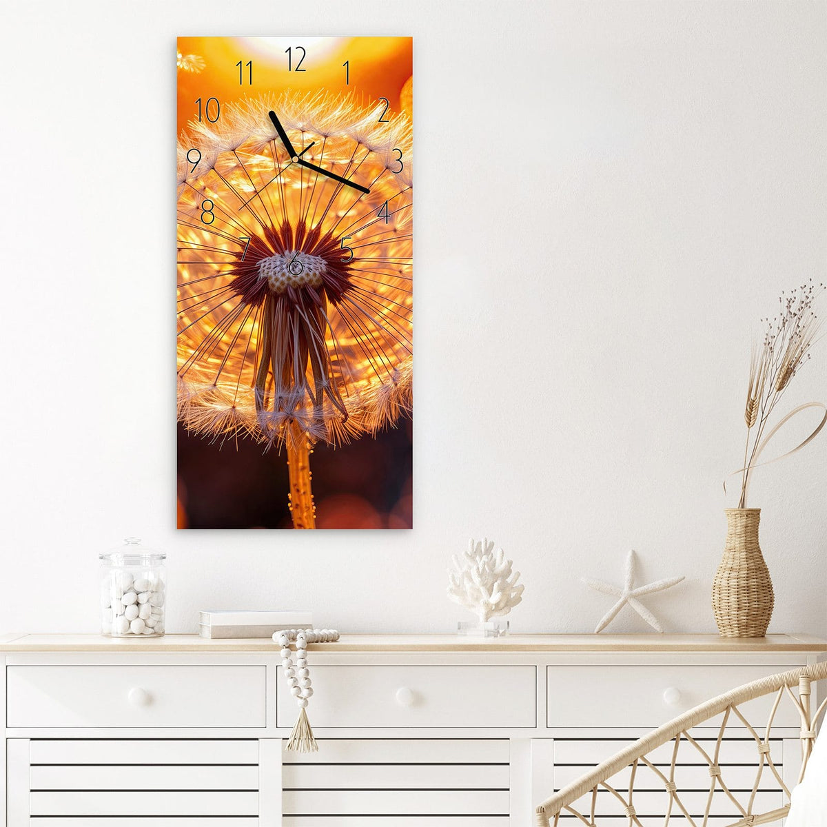 Wanduhr Leuchtender Loewenzahn aus Glas – Hochformat 30 × 60 cm – Löwenzahn im goldenen Abendlicht