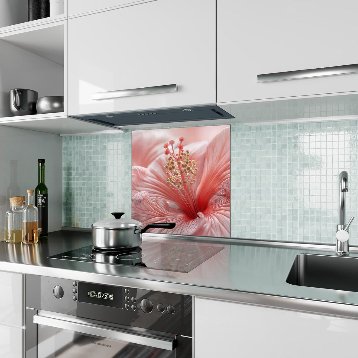 Küchenrückwand aus Glas Rosa Hibiskusblüte im quadratischen Format als Spritzschutz hinter dem Kochfeld, über dem Fliesenspiegel montiert
