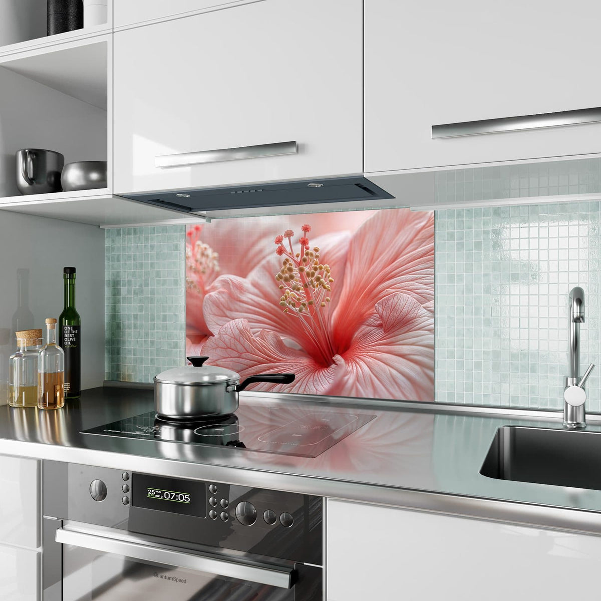Küchenrückwand aus Glas Rosa Hibiskusblüte im Hochformat als Spritzschutz hinter dem Kochfeld, über dem Fliesenspiegel montiert