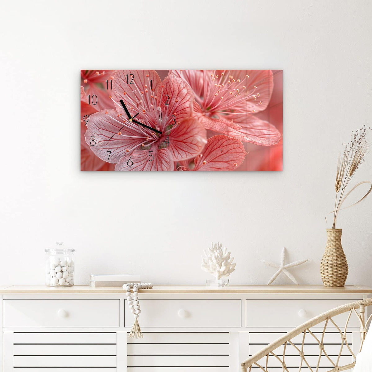Wanduhr Stille Blumenpracht aus Glas – Querformat 60 × 30 cm – Zarte rosa Blüten im Weichzeichner