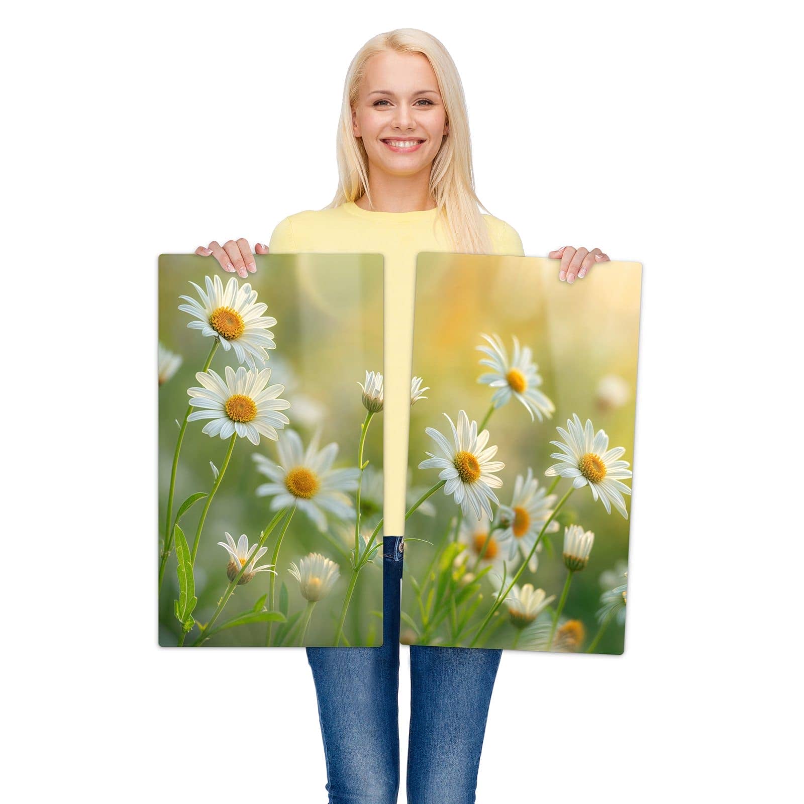 2-teilige Abdeckplatten für Ceranfeld mit Blühende Gänseblümchen-Motiv wird zur Größendarstellung gehalten