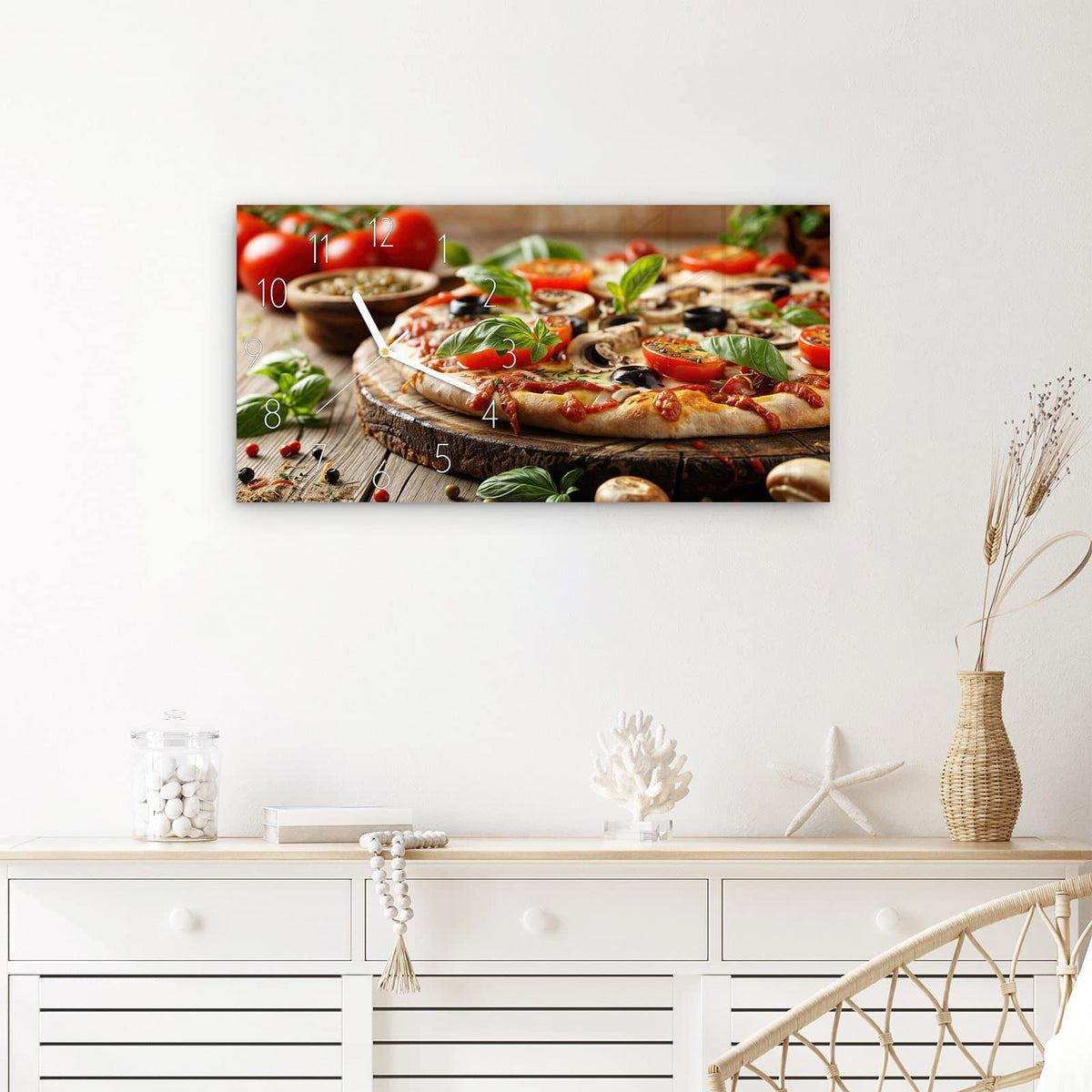 Wanduhr Pizza im Holzofen aus Glas – Querformat 60 × 30 cm – Pizza auf rustikalem Holzbrett