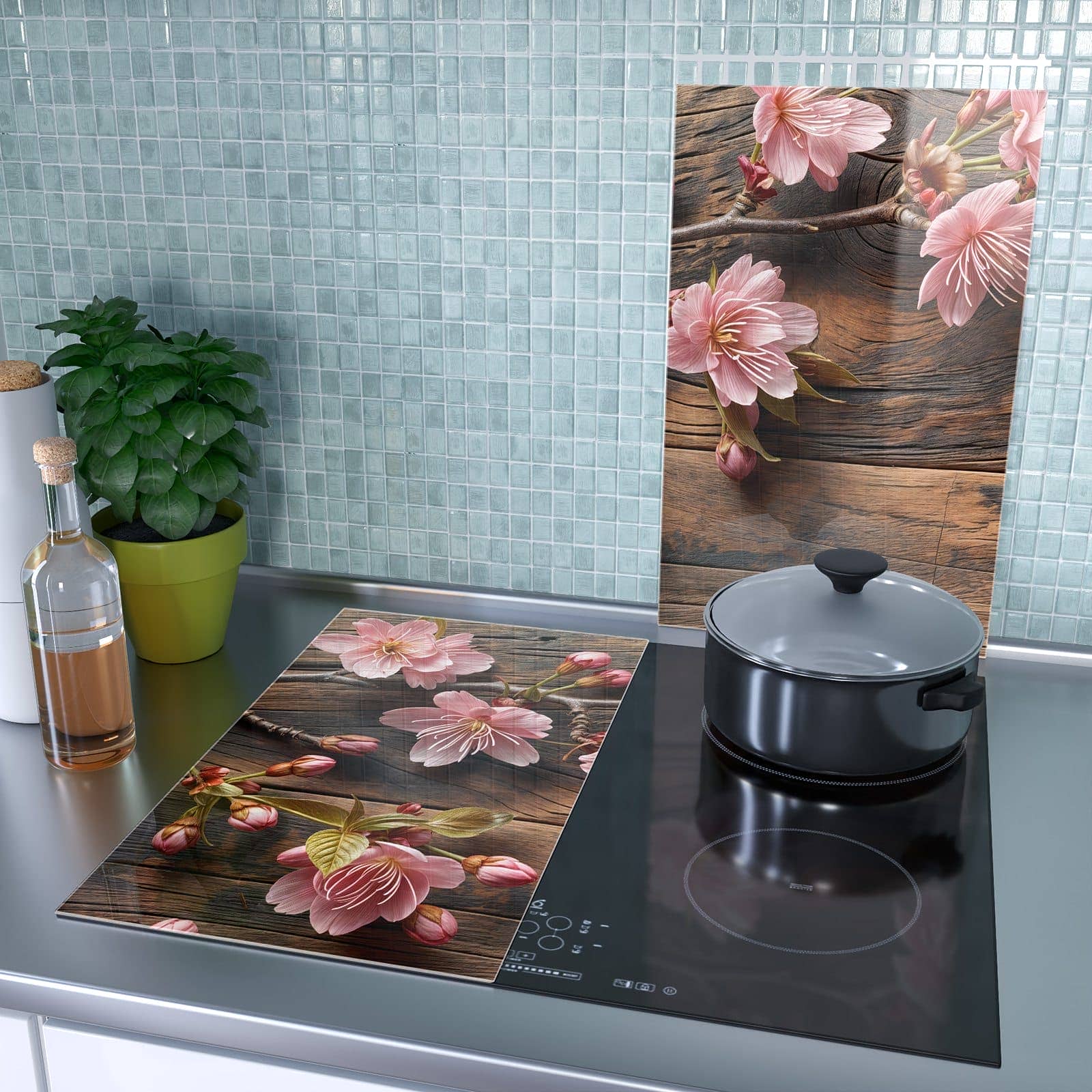 2-teilige Ceranfeldabdeckungen mit Holzblüten-Motiv als Spritzschutz hinter dem Kochfeld