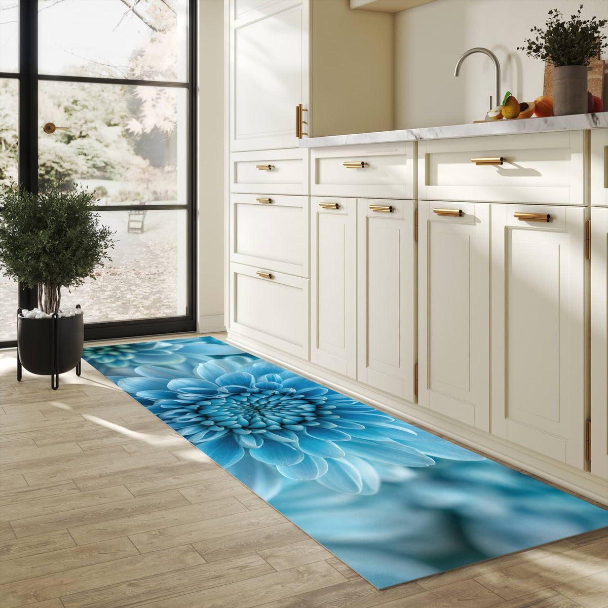 Abriebfester rutschfester Küchenläufer mit Motiv Blume von Blaue in heller Küche