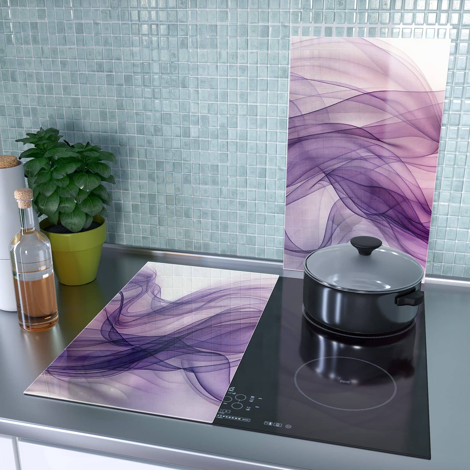 2-teilige Herdabdeckplatten aus Glas mit Schwungvolle Linien-Motiv als Spritzschutz hinter dem Kochfeld