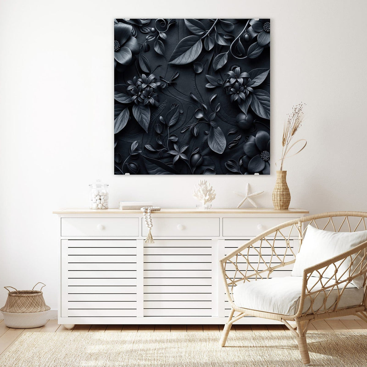 Glasbild Blütenrelief in Schwarz an der Wand – Plastisches Relief aus Blättern, Zweigen und einzelnen Blüten in Anthrazit auf Schwarz