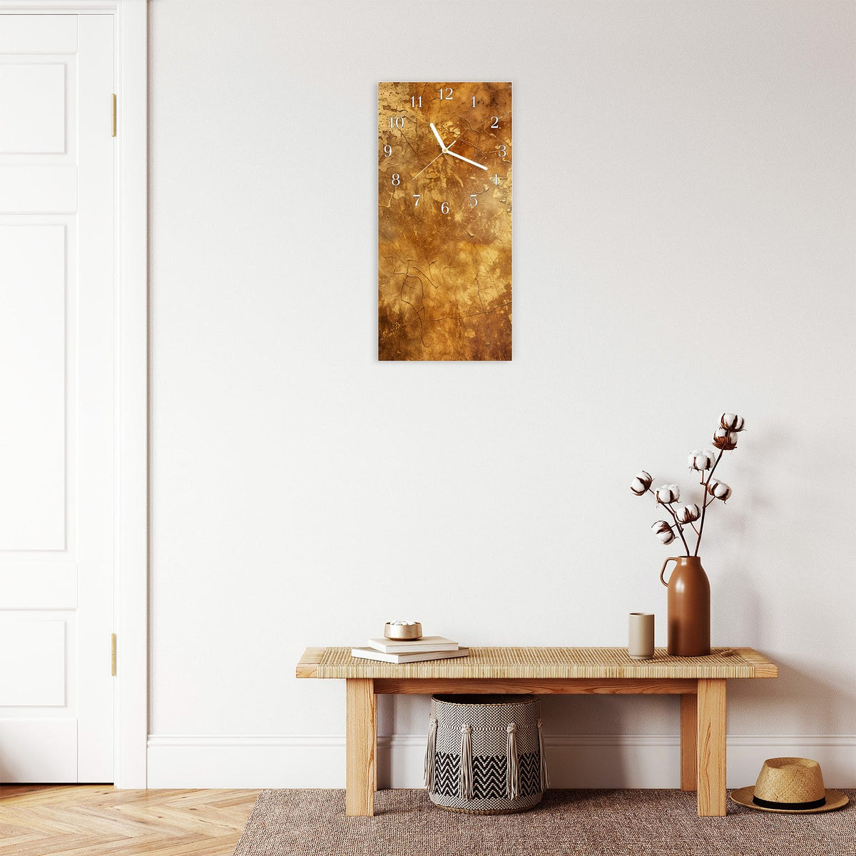Moderne Wanduhr aus Glas mit Farbtiefe – Wanduhr Verwitterter Putz aus Glas – Hochformat 30 × 60 cm
