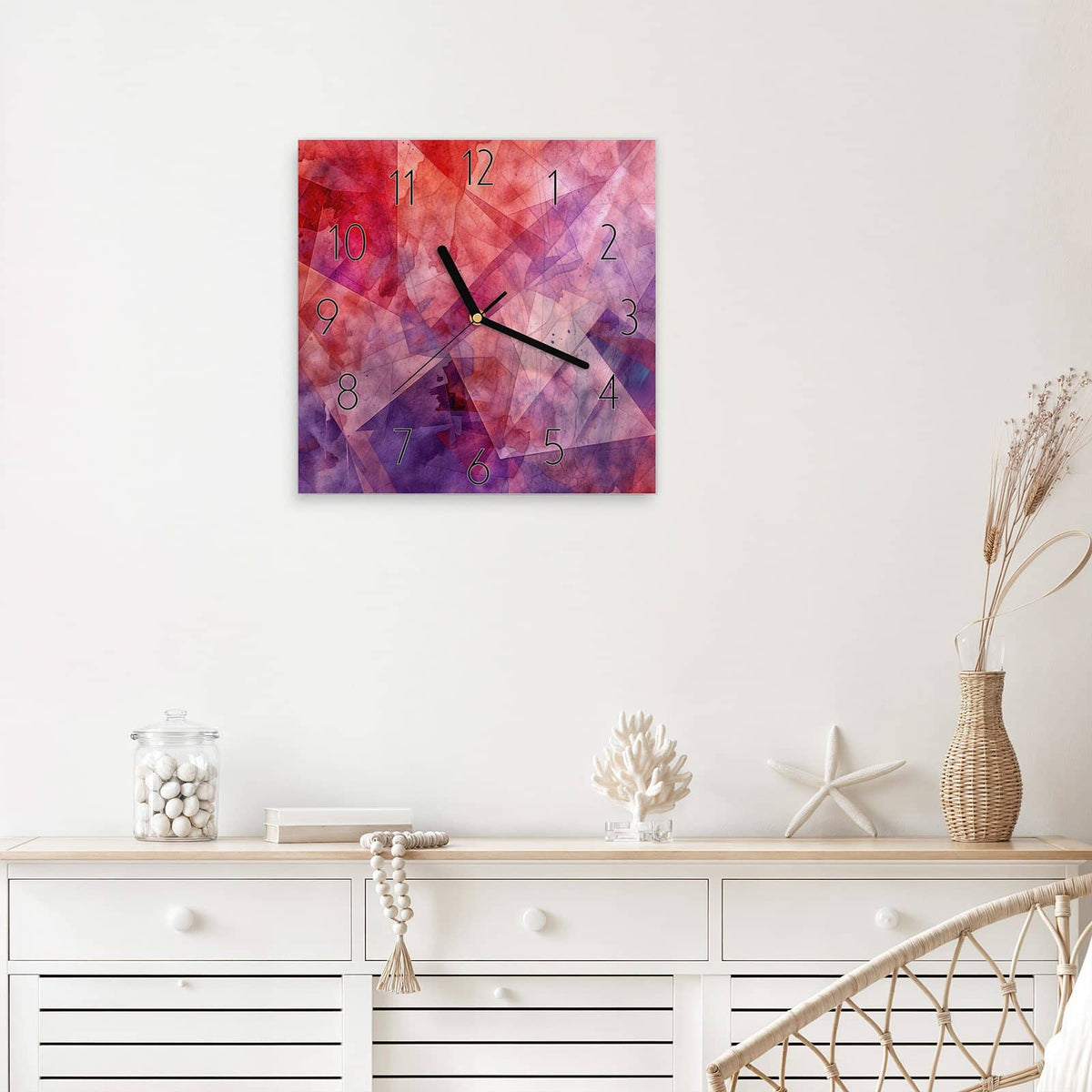 Wanduhr Rote Aquarellpolygone aus Glas – Quadratisch 30 × 30 cm – Transparente Polygone in Rot und Violett