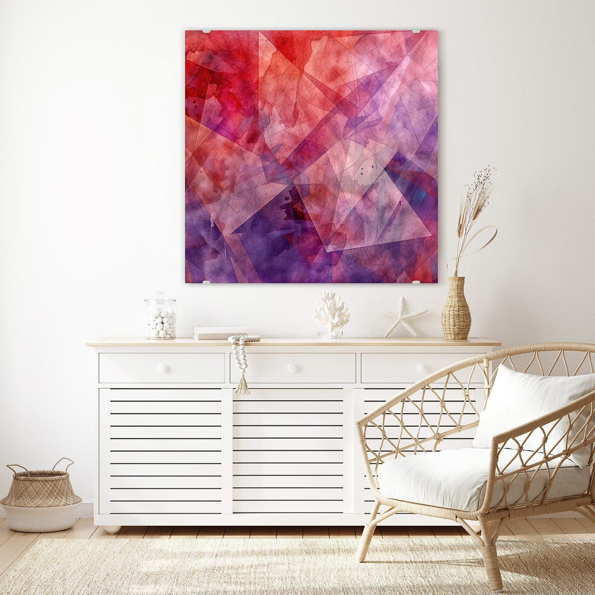 Glasbild Rote Aquarellpolygone an der Wand – Übereinanderliegende transparente Dreiecke und Polygone in Aquarelloptik, Rot, Pink und Violett
