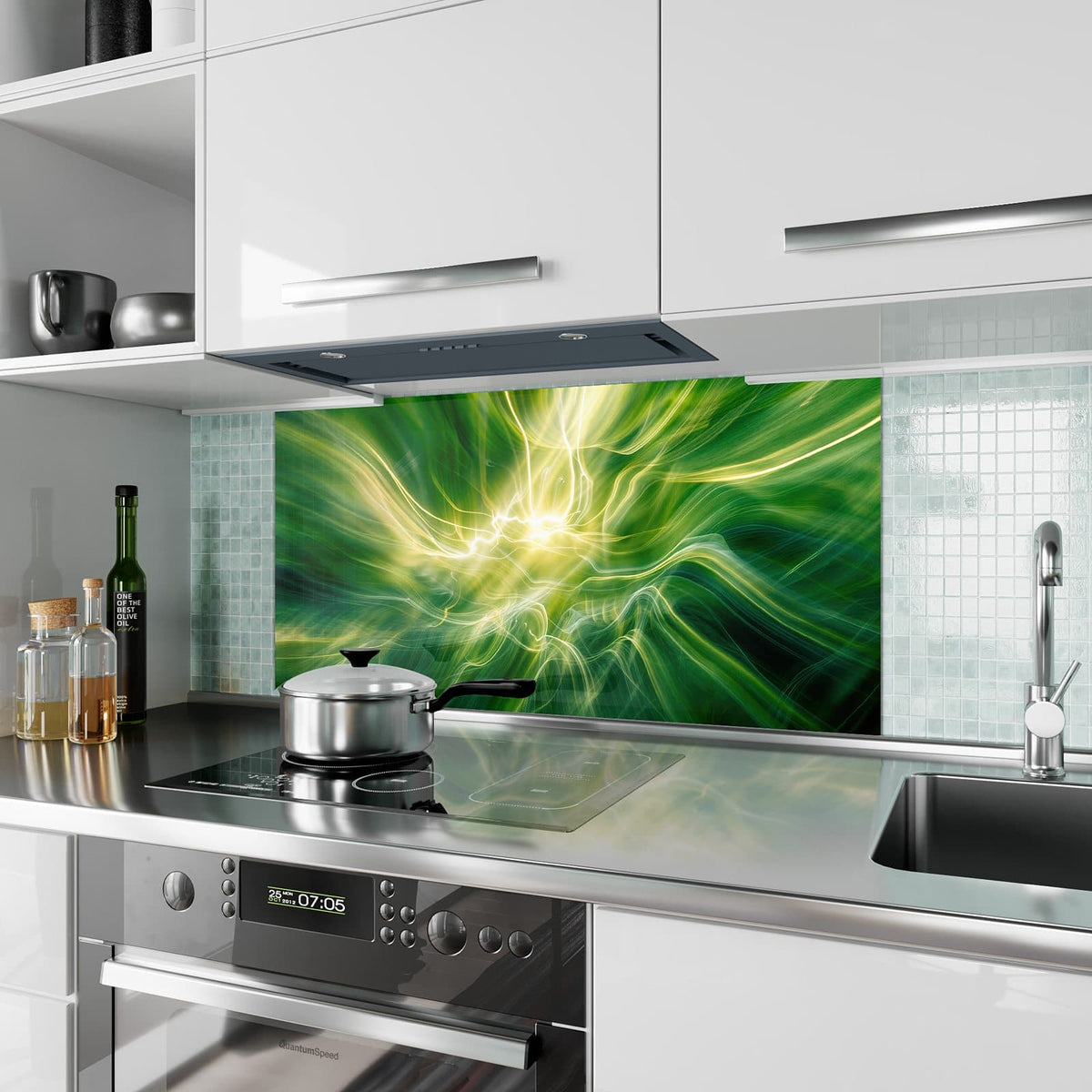 Küchenrückwand aus Glas Grüner Lichtwirbel im Hochformat als Spritzschutz hinter dem Kochfeld, über dem Fliesenspiegel montiert