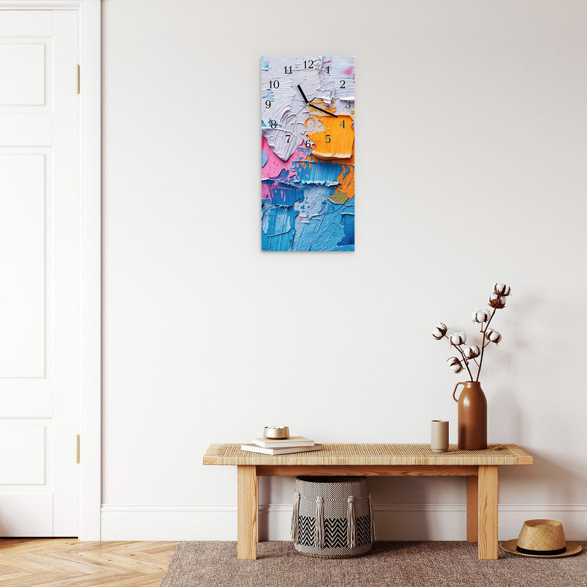 Moderne Wanduhr aus Glas mit Farbtiefe – Wanduhr Farbstruktur Artwork aus Glas – Hochformat 30 × 60 cm
