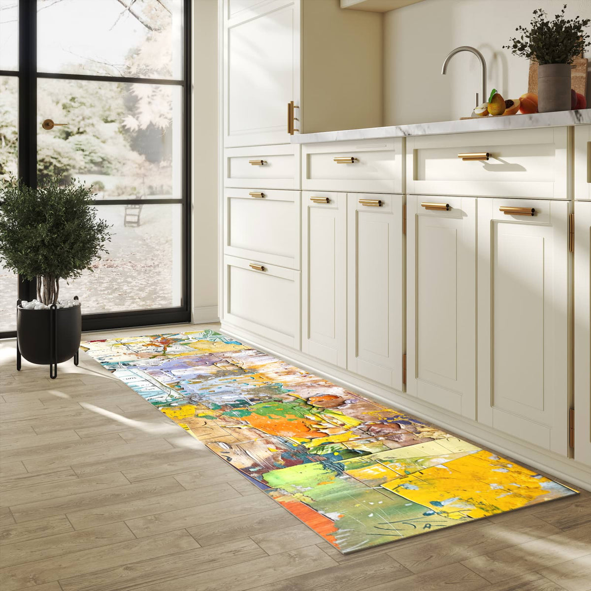 Farbbeständiger Küchenteppich mit Motiv Abstrakte Kunst in heller Küche