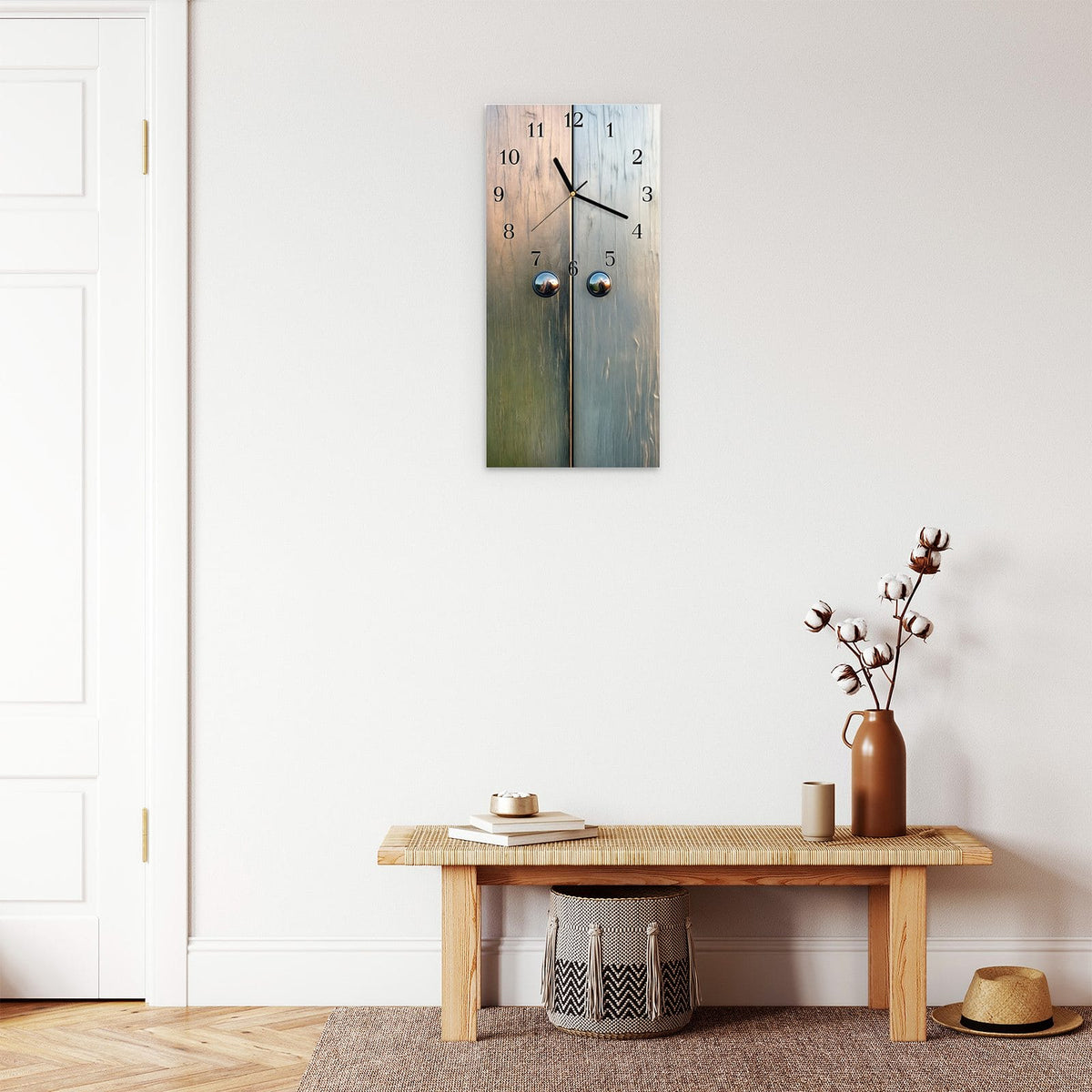 Moderne Wanduhr aus Glas mit Farbtiefe – Wanduhr Metallene Paneele aus Glas – Hochformat 30 × 60 cm