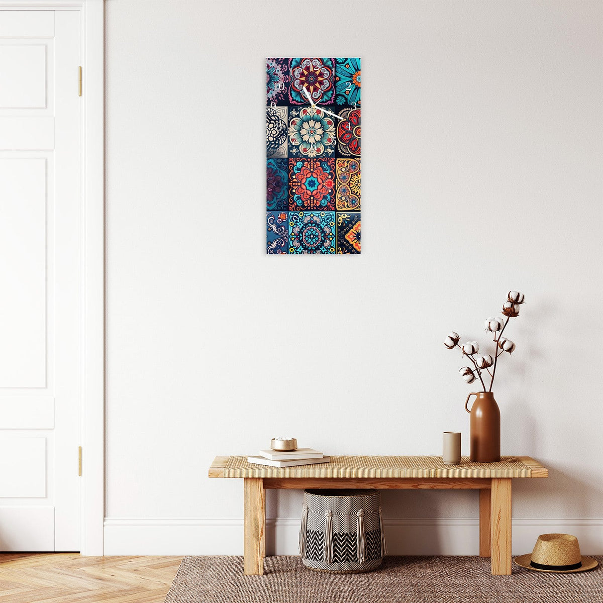 Moderne Wanduhr aus Glas mit Farbtiefe – Wanduhr Mandala Mosaik Teppich aus Glas – Hochformat 30 × 60 cm