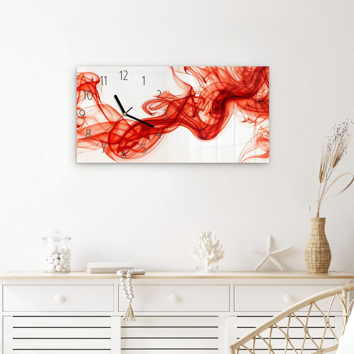 Wanduhr Abstrakter Rauch aus Glas – Querformat 60 × 30 cm – Rote Rauchschwaden auf Weiß