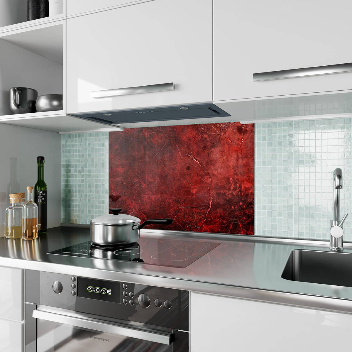Küchenrückwand aus Glas Rissiges Rot im Hochformat als Spritzschutz hinter dem Kochfeld, über dem Fliesenspiegel montiert