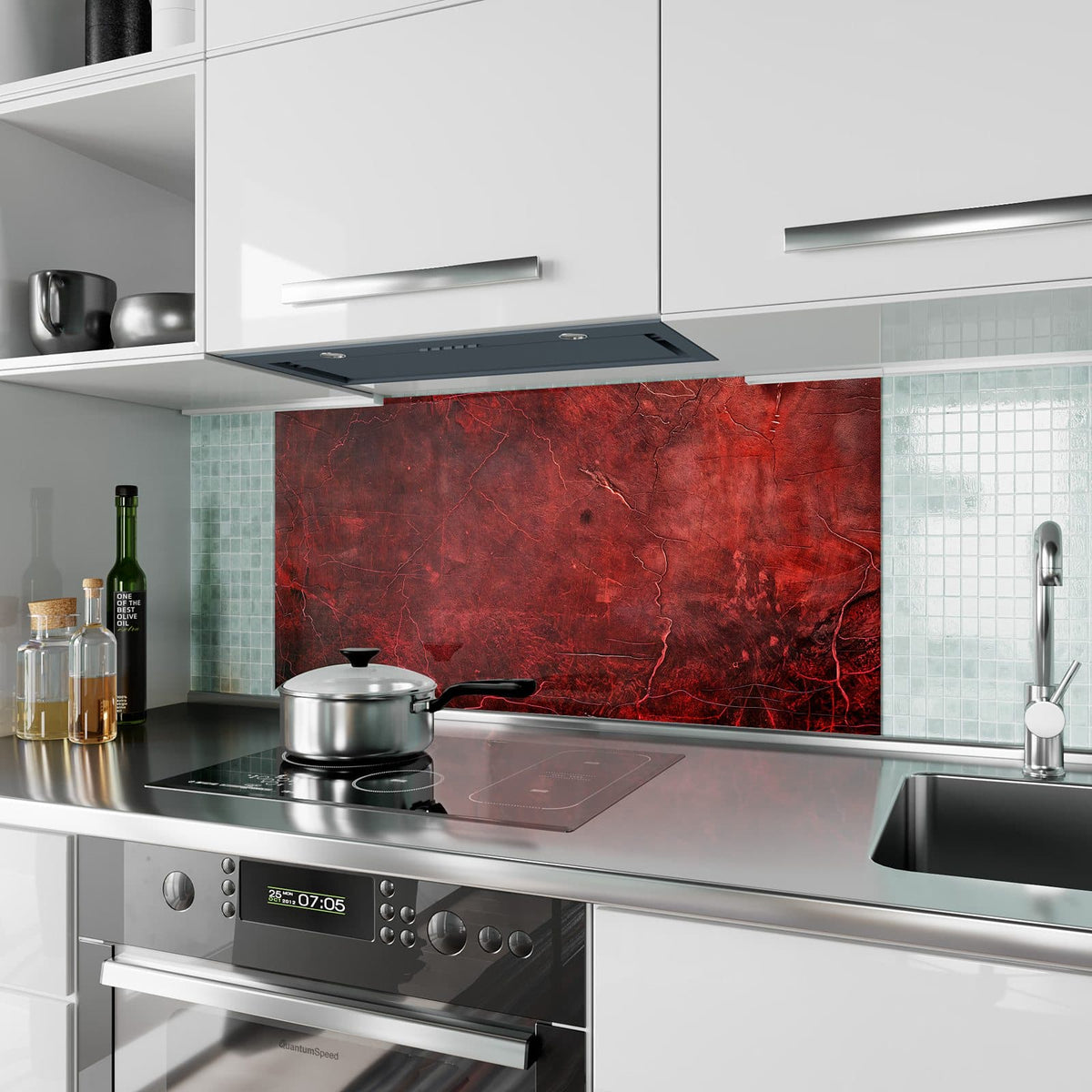 Küchenrückwand aus Glas Rissiges Rot im Hochformat als Spritzschutz hinter dem Kochfeld, über dem Fliesenspiegel montiert