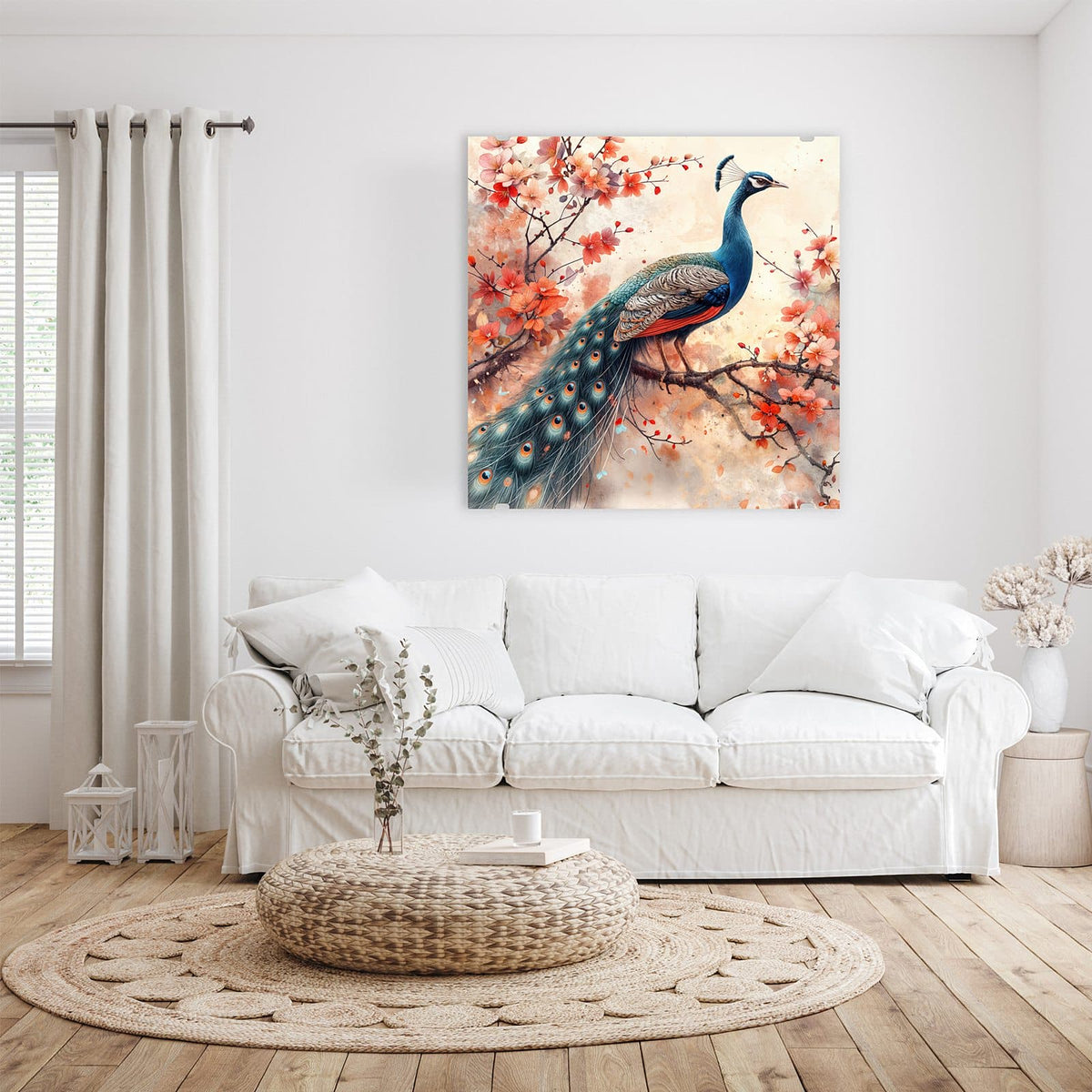 Glasbild Pfau auf Kirschzweig an der Wand – Aquarellierter Pfau mit langer Schleppe auf einem Ast mit korallenroten Blüten.