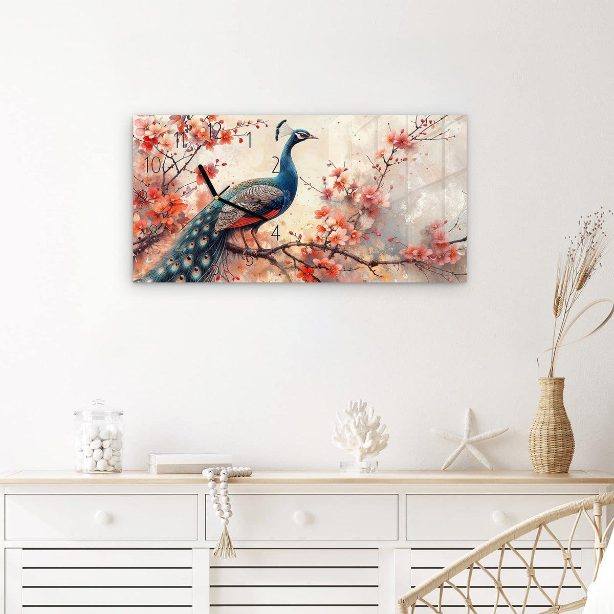 Wanduhr Pfau und Blüten aus Glas – Querformat 60 × 30 cm – Pfau auf blühendem Kirschast