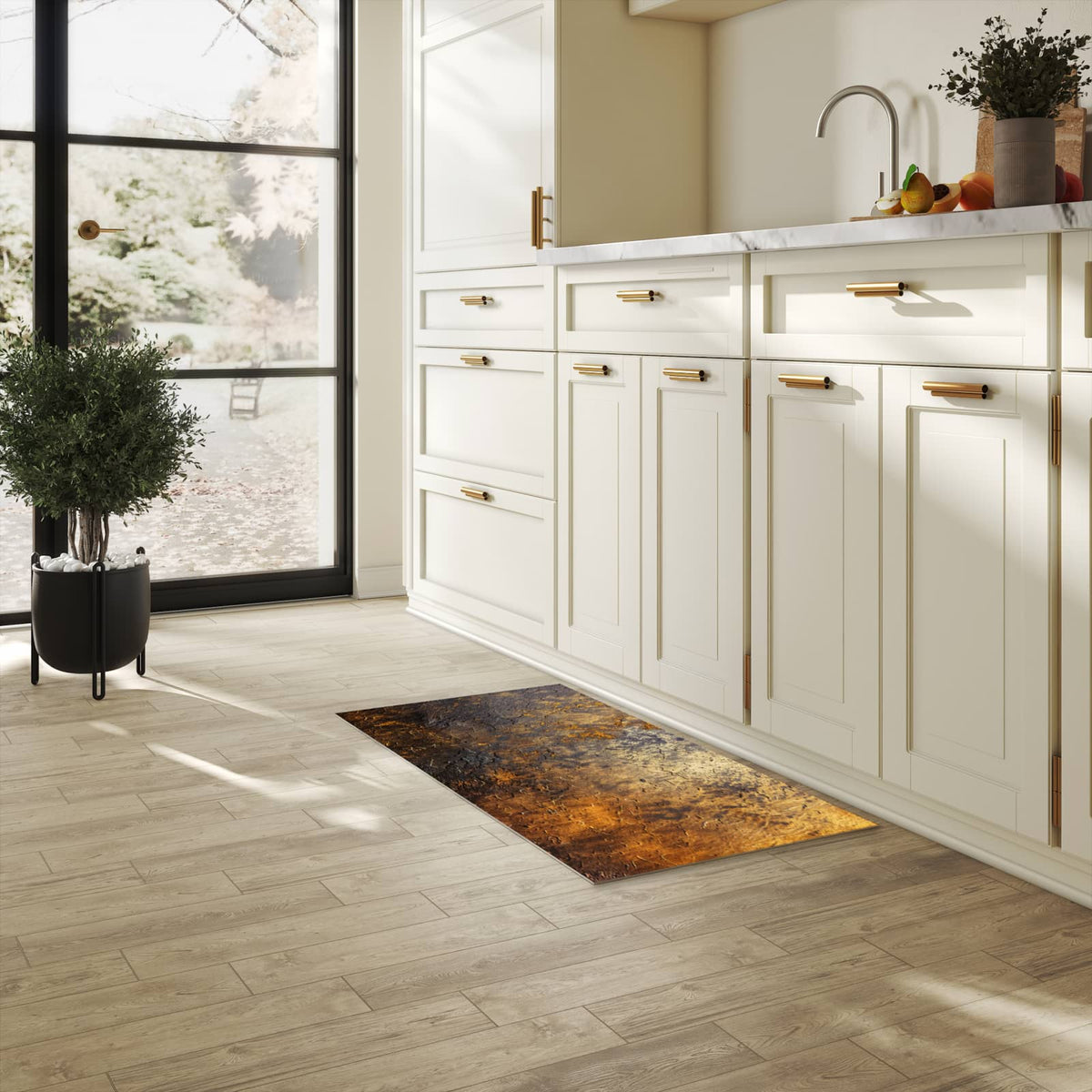 Langlebiger dünner Küchenteppich mit Motiv Golden Texture in heller Küche