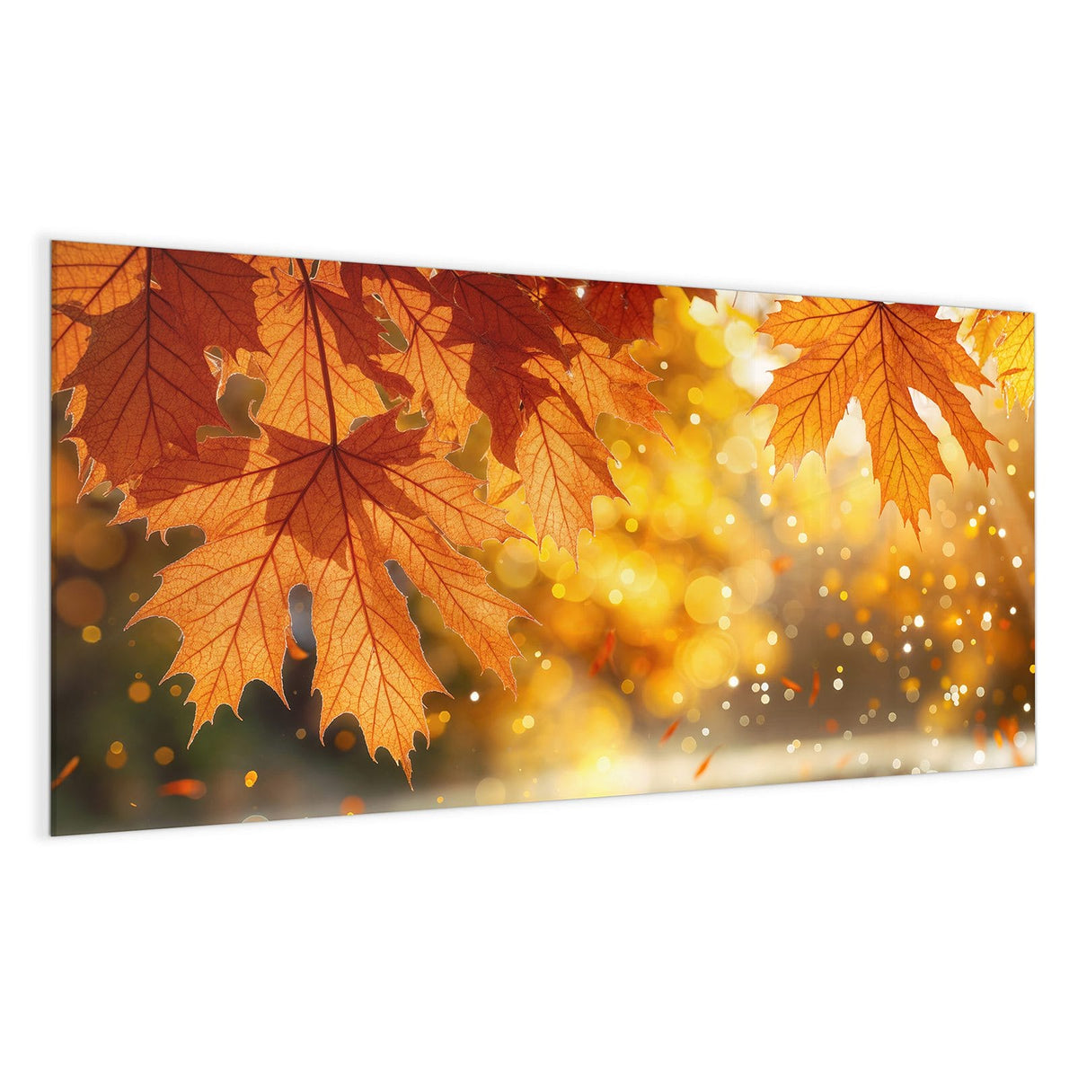 Große orangerote Ahornblätter im Vordergrund vor goldenem Bokeh, unten nasses Laub