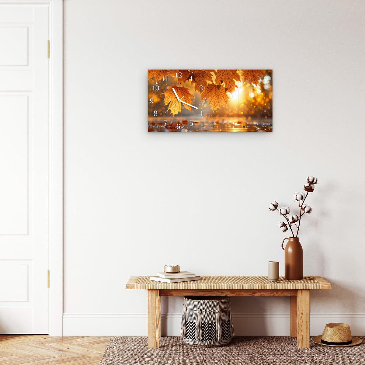 Moderne Wanduhr aus Glas mit Farbtiefe – Wanduhr Goldene Herbstblätter aus Glas – Querformat 60 × 30 cm