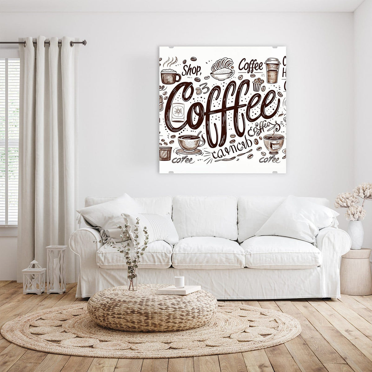 Tuschezeichnungen von Tassen, Bechern und Bohnen mit großem Coffee-Schriftzug auf Weiß