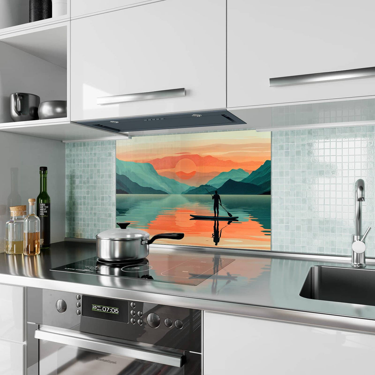 Küchenrückwand aus Glas Paddler im Abendrot im Hochformat als Spritzschutz hinter dem Kochfeld, über dem Fliesenspiegel montiert