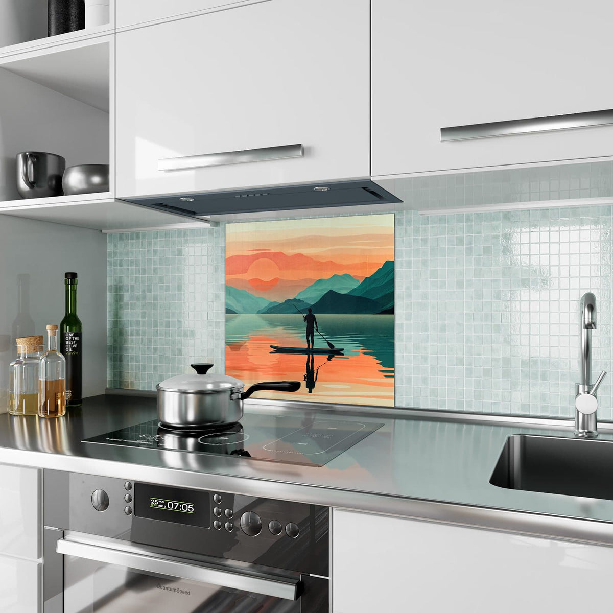 Küchenrückwand aus Glas Paddler im Abendrot im quadratischen Format als Spritzschutz hinter dem Kochfeld, über dem Fliesenspiegel montiert