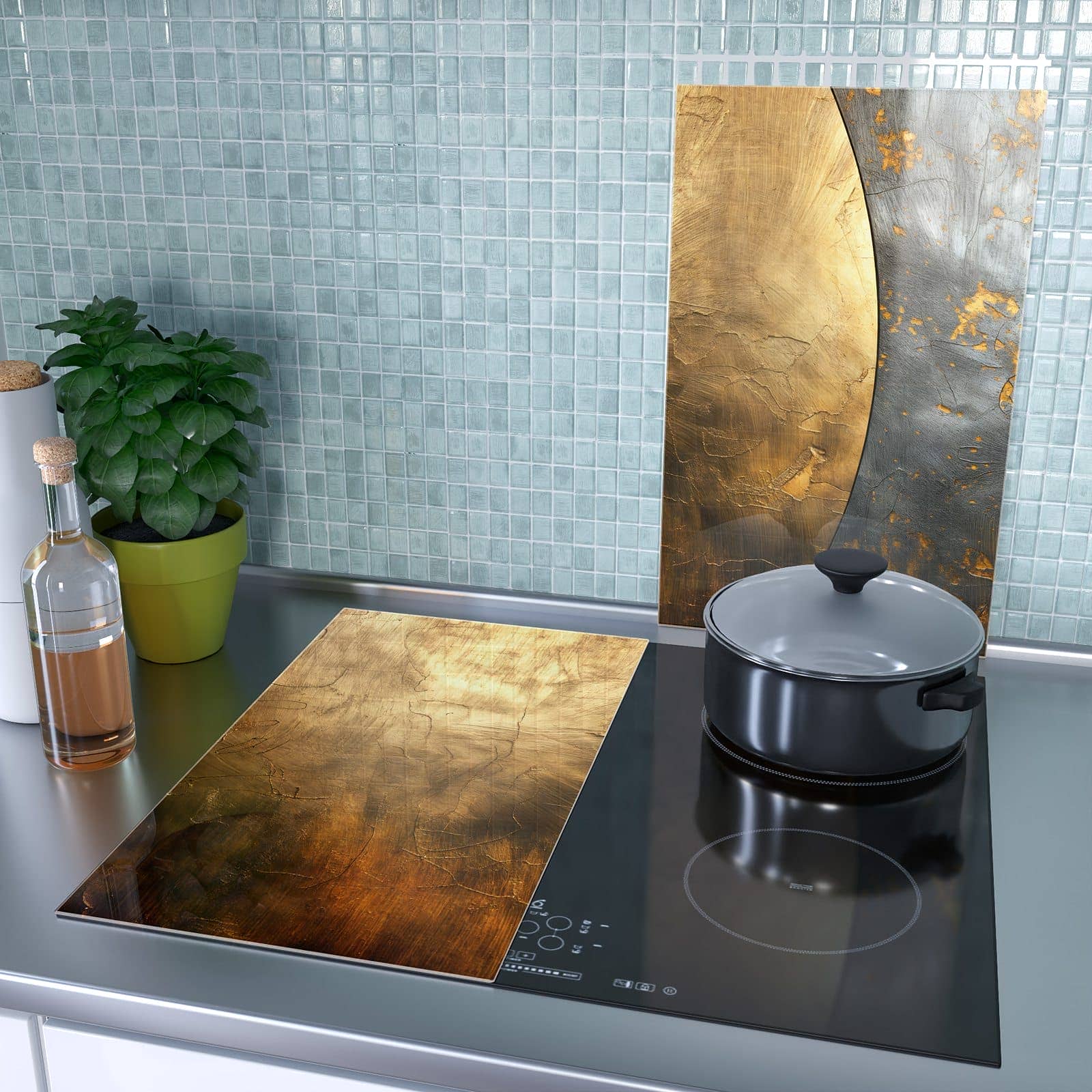 2-teilige Herdabdeckplatte aus Glas mit Metallische Textur-Motiv als Spritzschutz hinter dem Kochfeld