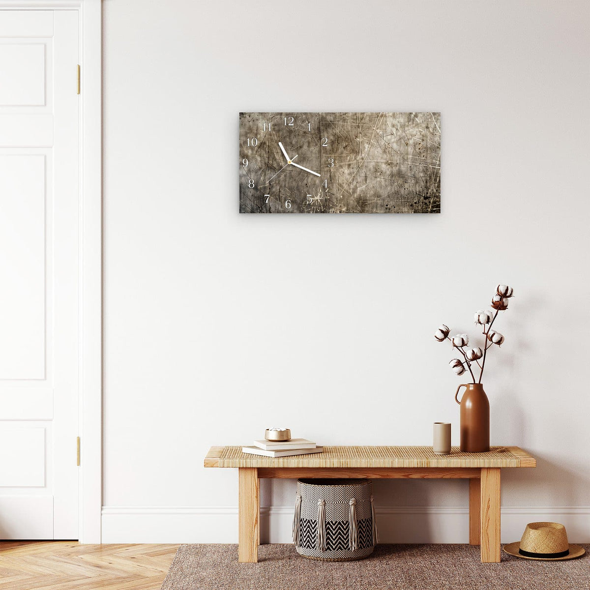 Moderne Wanduhr aus Glas mit Farbtiefe – Wanduhr Abstrakte Kratzstruktur aus Glas – Querformat 60 × 30 cm