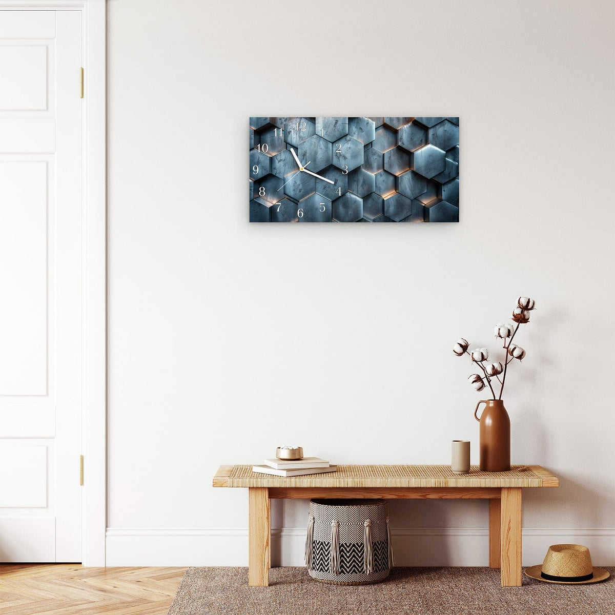 Moderne Wanduhr aus Glas mit Farbtiefe – Wanduhr Hexagon Struktur aus Glas – Querformat 60 × 30 cm
