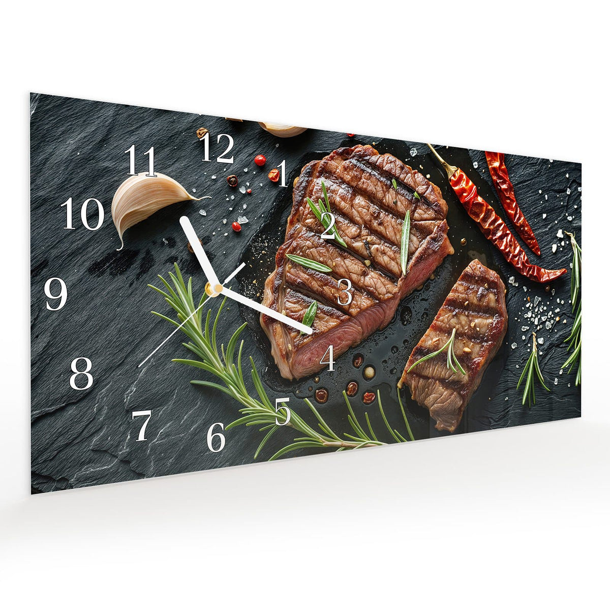 Vormontiert – mit Schwebeeffekt – Wanduhr Saftiges Rosmarinsteak aus Glas – Querformat 60 × 30 cm