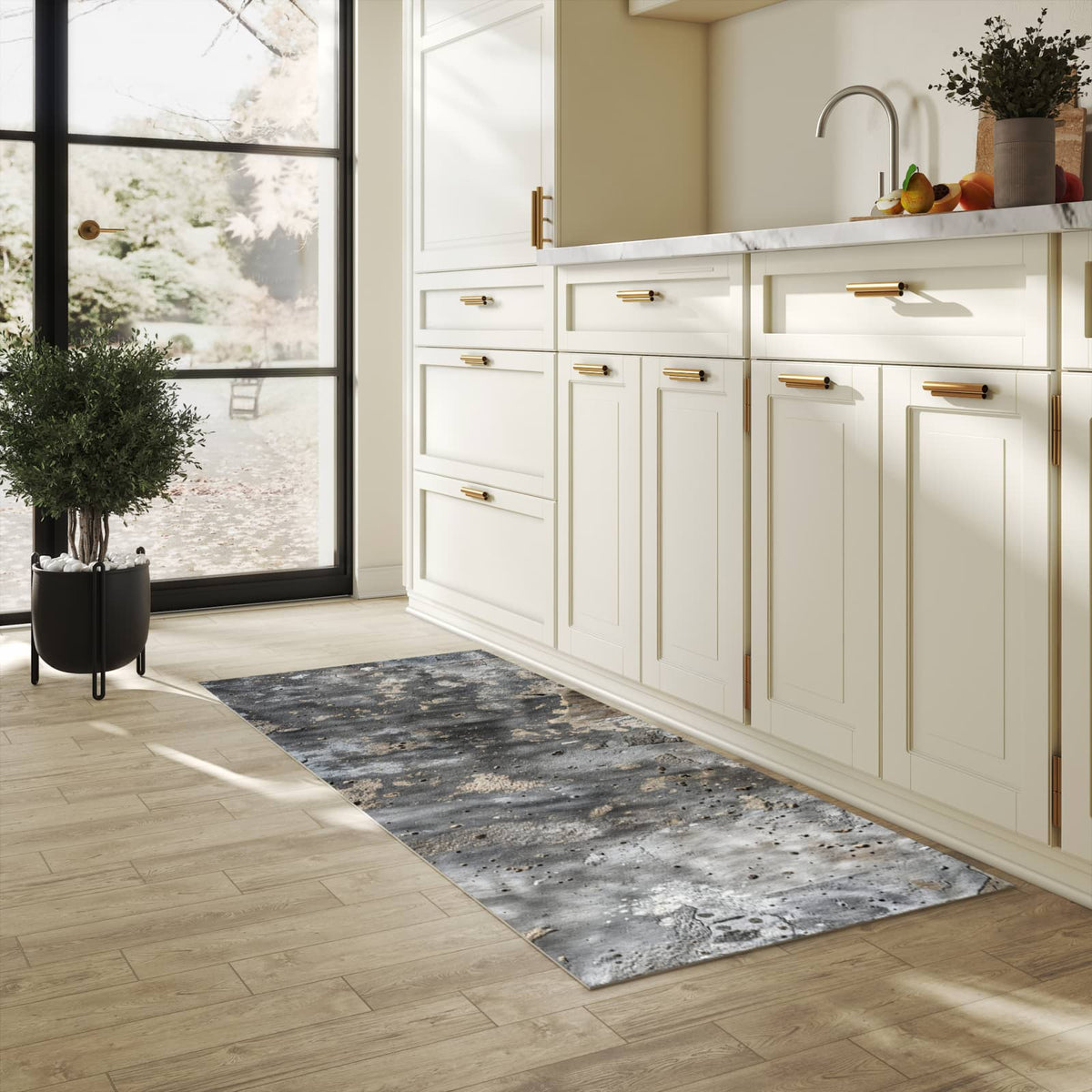 Langlebiger Küchenteppich mit Motiv Wand von Abstrakte in heller Küche