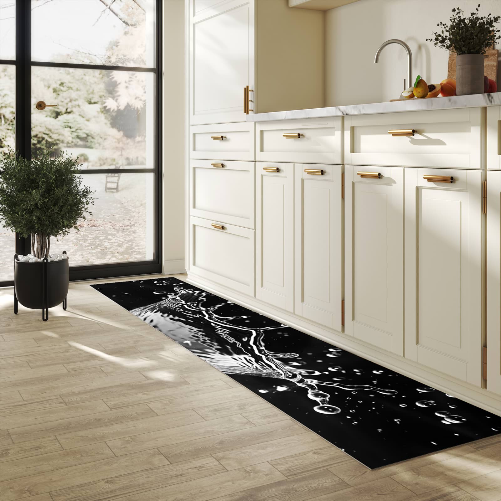 Abwaschbarer Küchenläufer mit Motiv Sanfte Wasserspritzer in heller Küche für angenehme Haptik