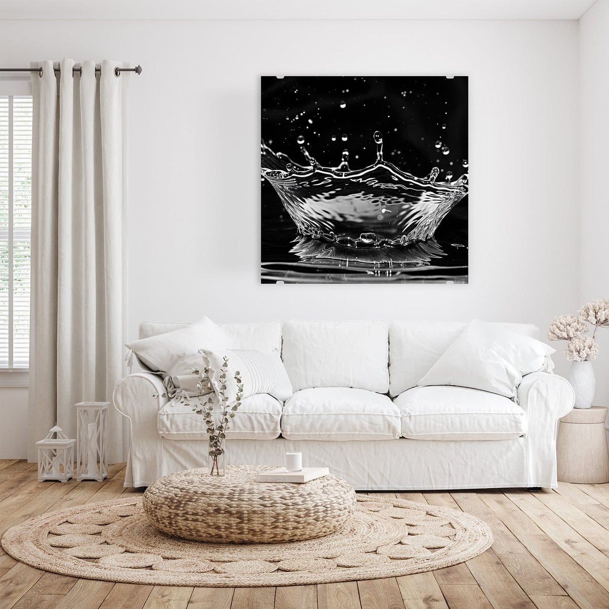 Glasbild Wasserkrone an der Wand – Schwarz-weiße Aufnahme eines Tropfeneinschlags, der eine perfekte Krone aus Wasser bildet