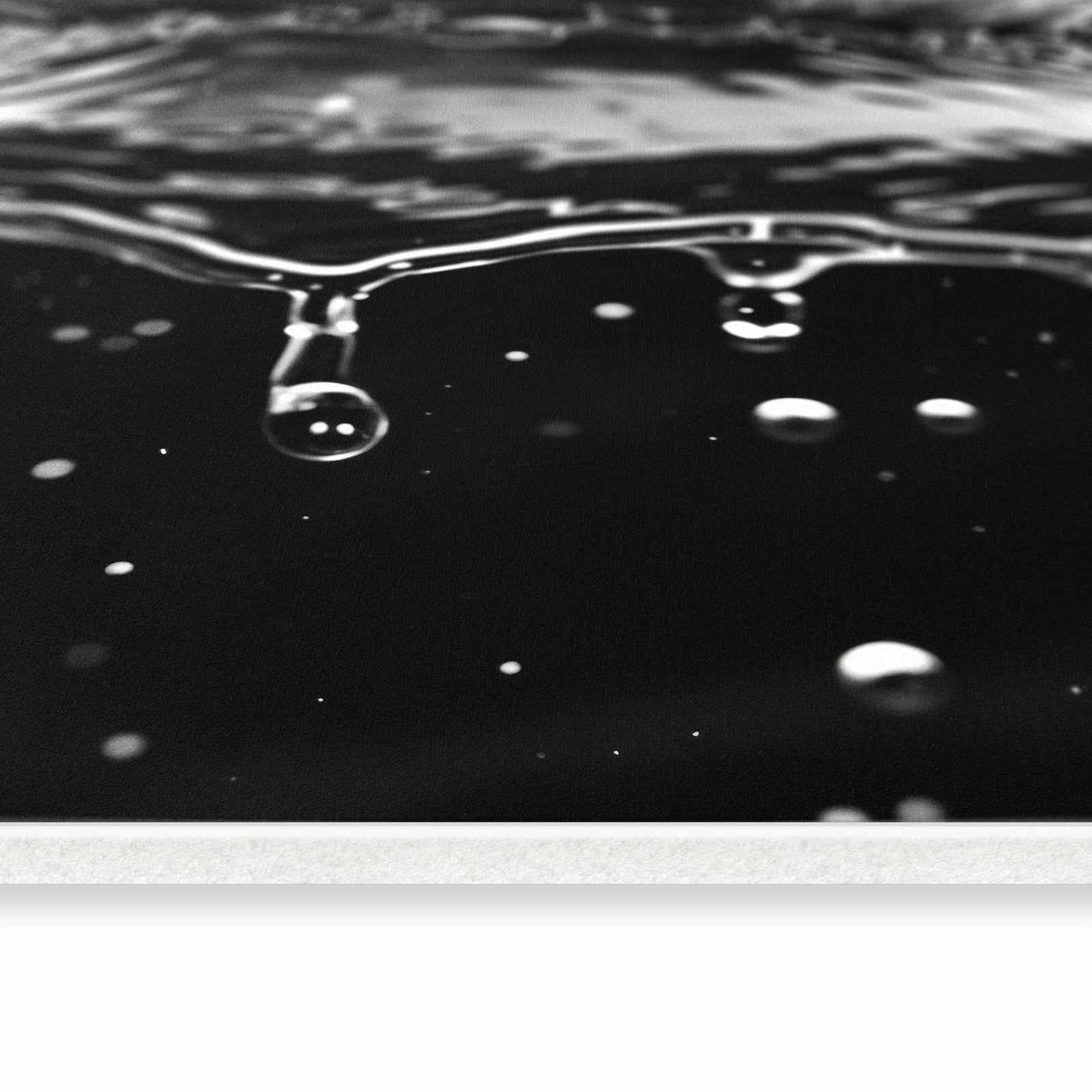 Hygienischer Küchenteppich mit Motiv Sanfte Wasserspritzer in seitlicher Ansicht - waschbar