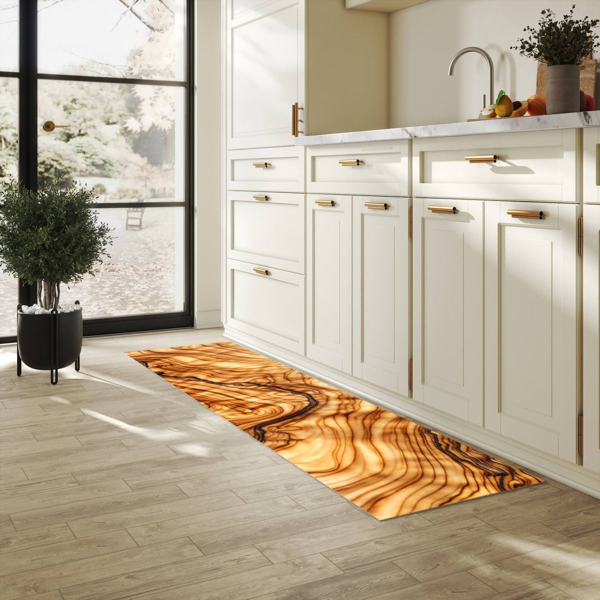 Dünner waschbarer Küchenteppich mit Motiv Holzmuster für angenehme Haptik in heller Küche