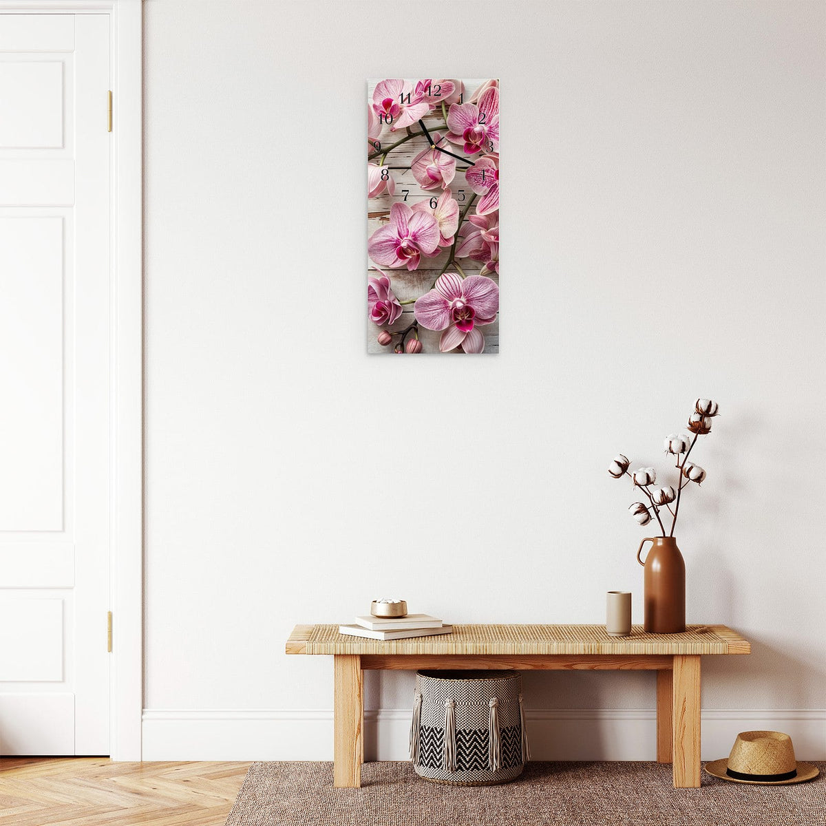 Moderne Wanduhr aus Glas mit Farbtiefe – Wanduhr Orchideen auf Holz aus Glas – Hochformat 30 × 60 cm