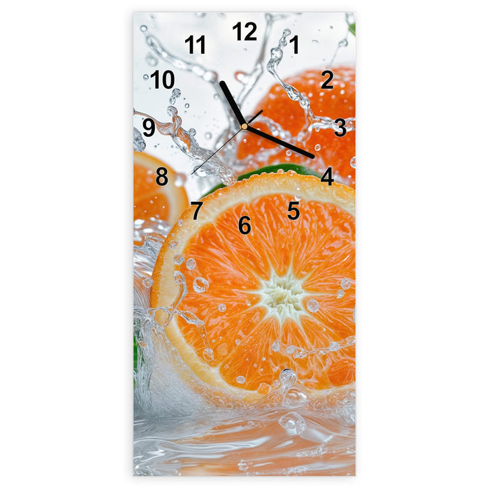 Wanduhr Spritzige Orangen aus Glas – Hochformat 30 × 60 cm mit Ziffernblatt Modern