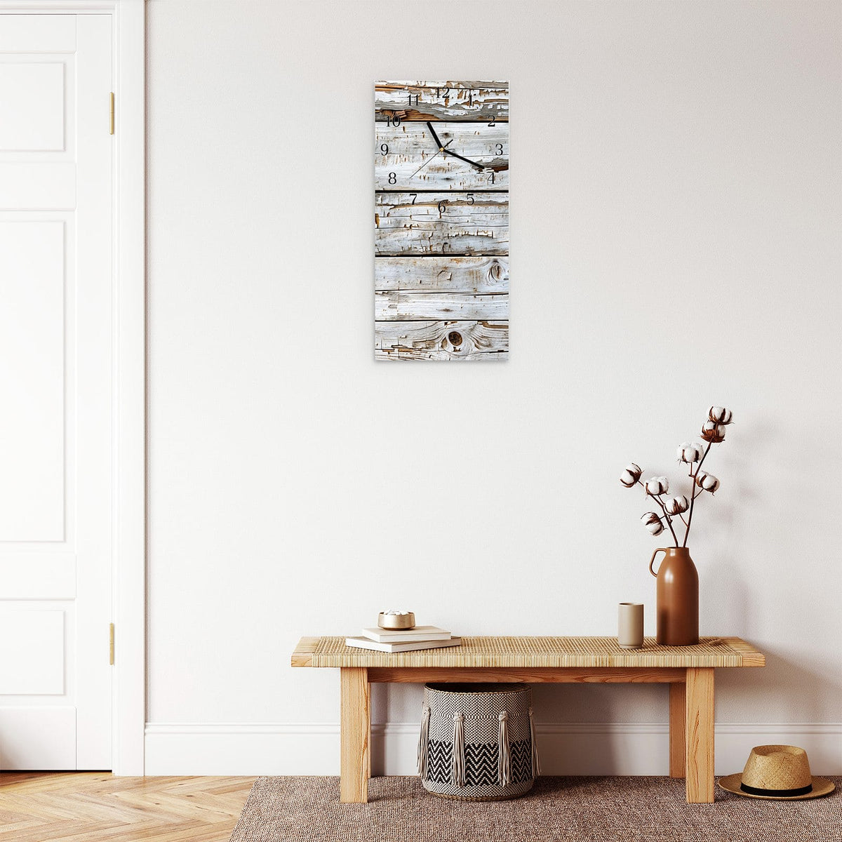 Moderne Wanduhr aus Glas mit Farbtiefe – Wanduhr Weiße Holzpatina aus Glas – Hochformat 30 × 60 cm
