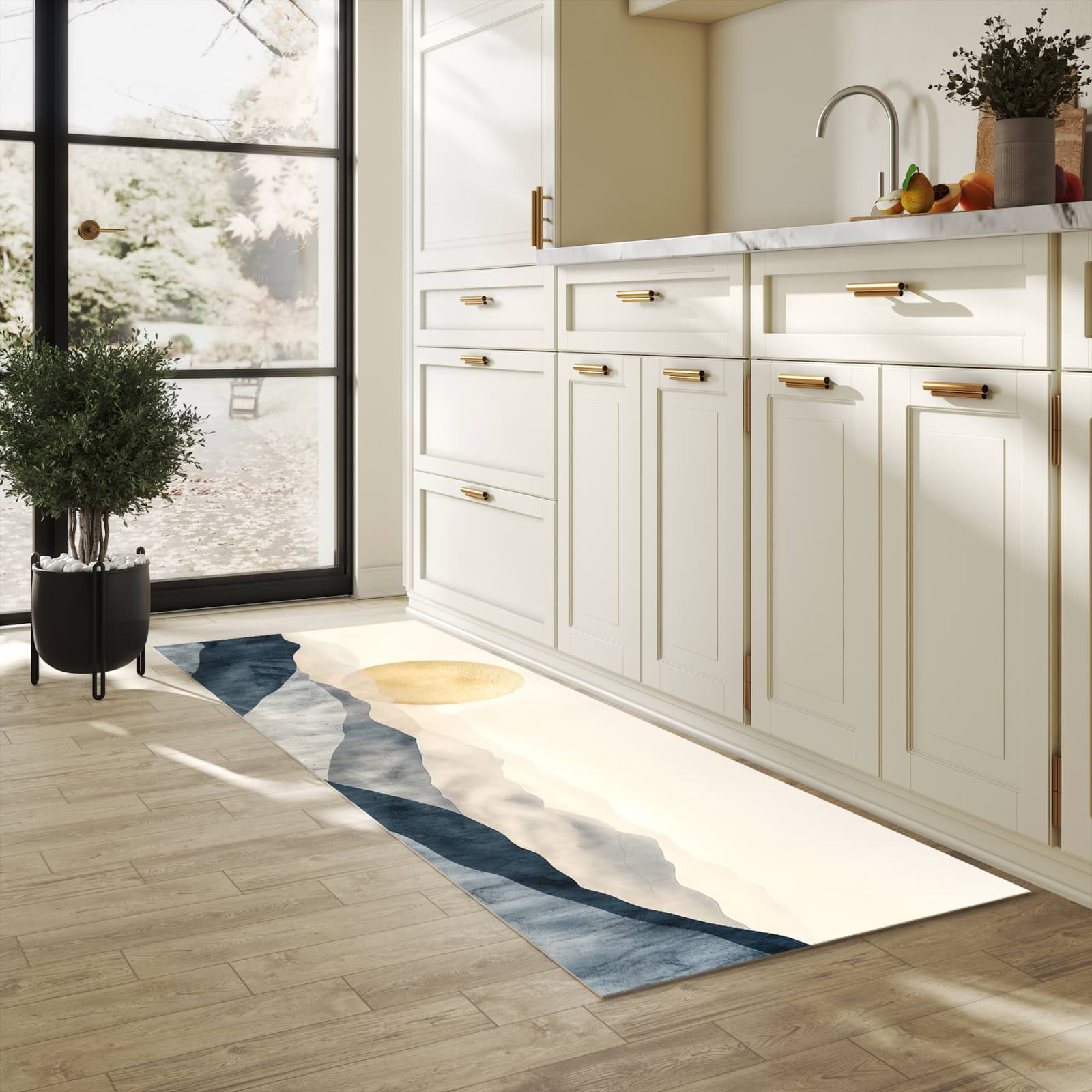 Schmutzabweisender Läufer mit Motiv Sonnenaufgang Hügel für Eingangsbereich in heller Küche