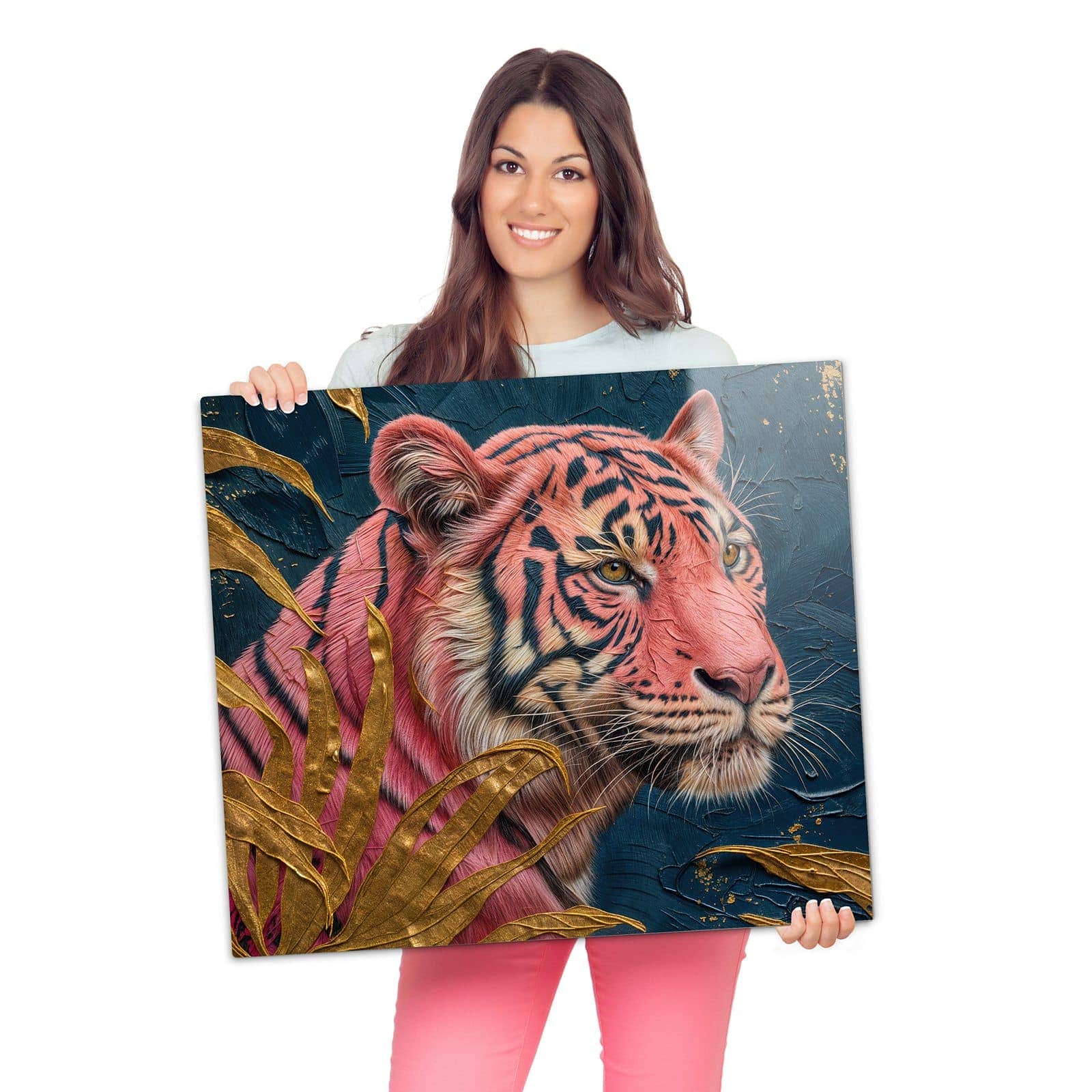 Herdabdeckplatte mit Tiger Porträt-Motiv wird zur Größendarstellung gehalten