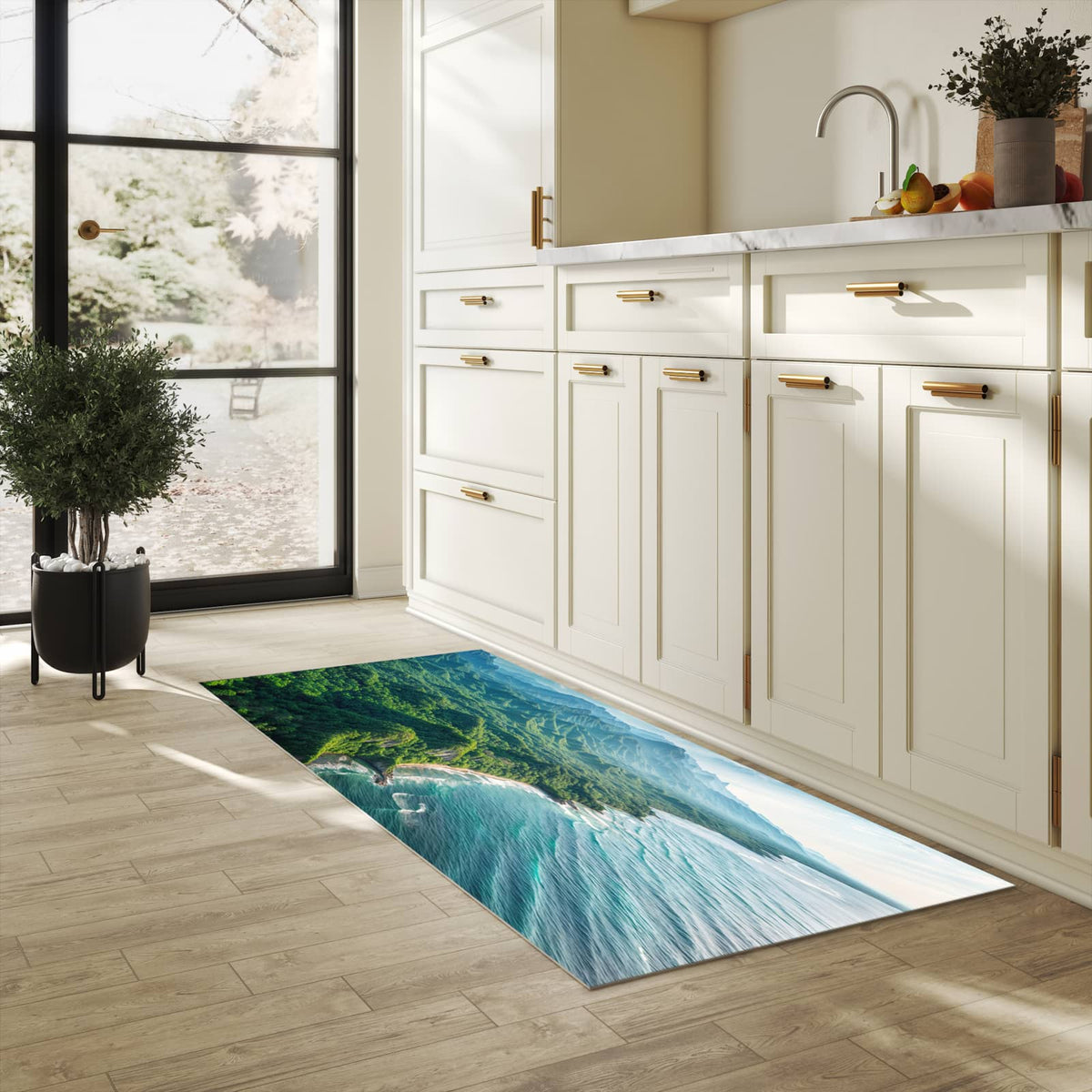 Waschbarer Teppich fürs Esszimmer mit Motiv Küstenlandschaft in heller Küche