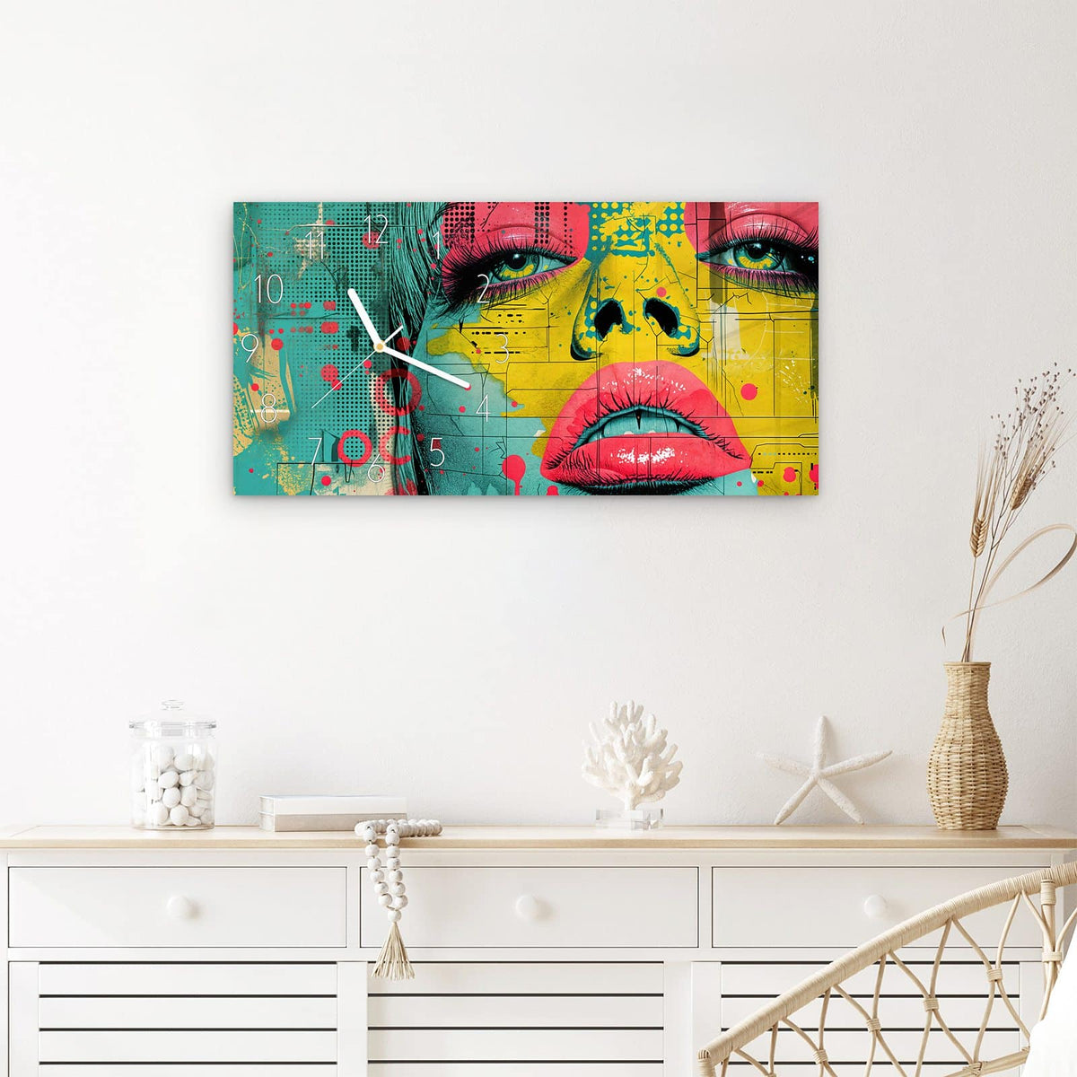 Wanduhr Portrait Pop Art aus Glas – Querformat 60 × 30 cm – Grafisches Gesicht in Türkis und Pink