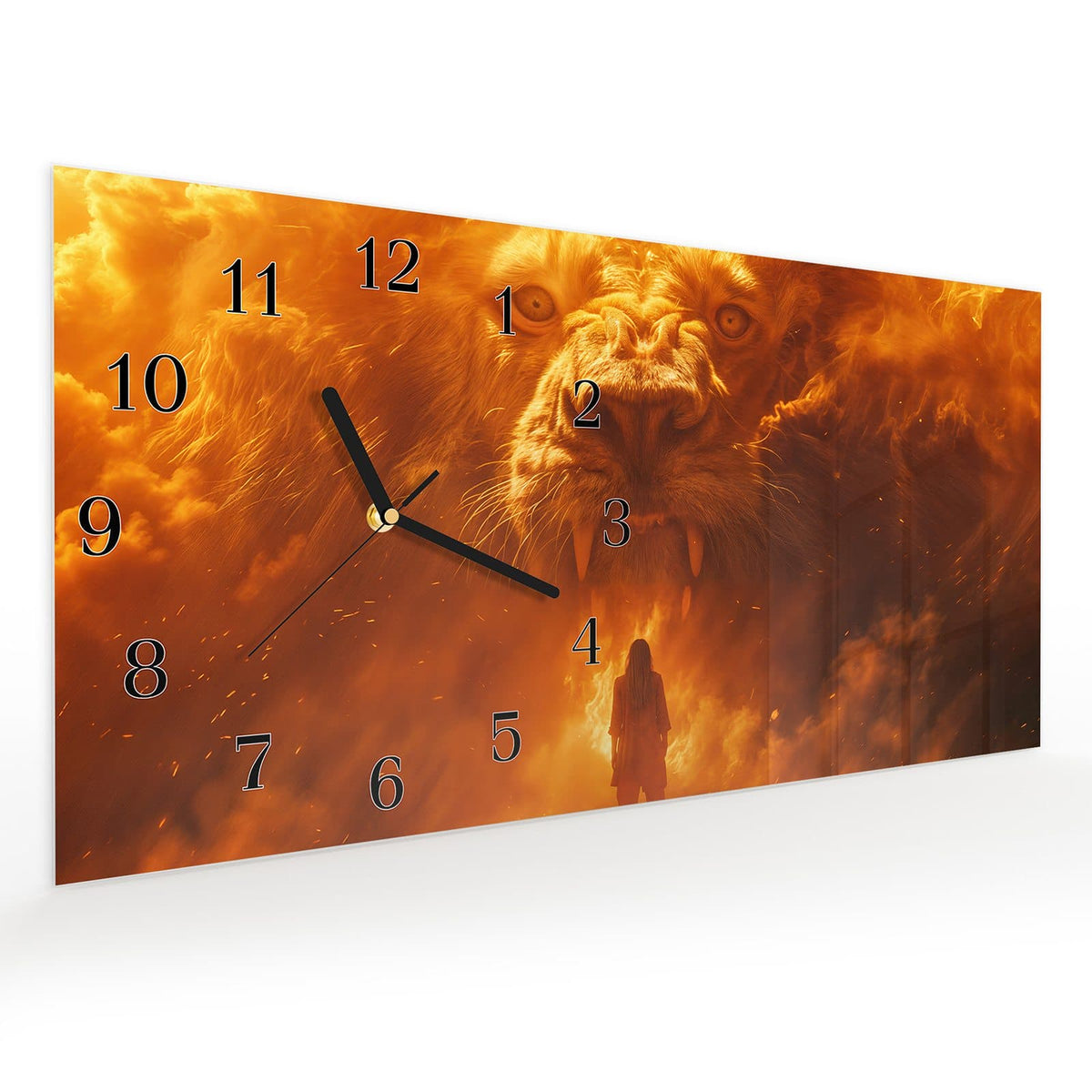 Vormontiert – mit Schwebeeffekt – Wanduhr Abenteuerlicher Löwe aus Glas – Querformat 60 × 30 cm