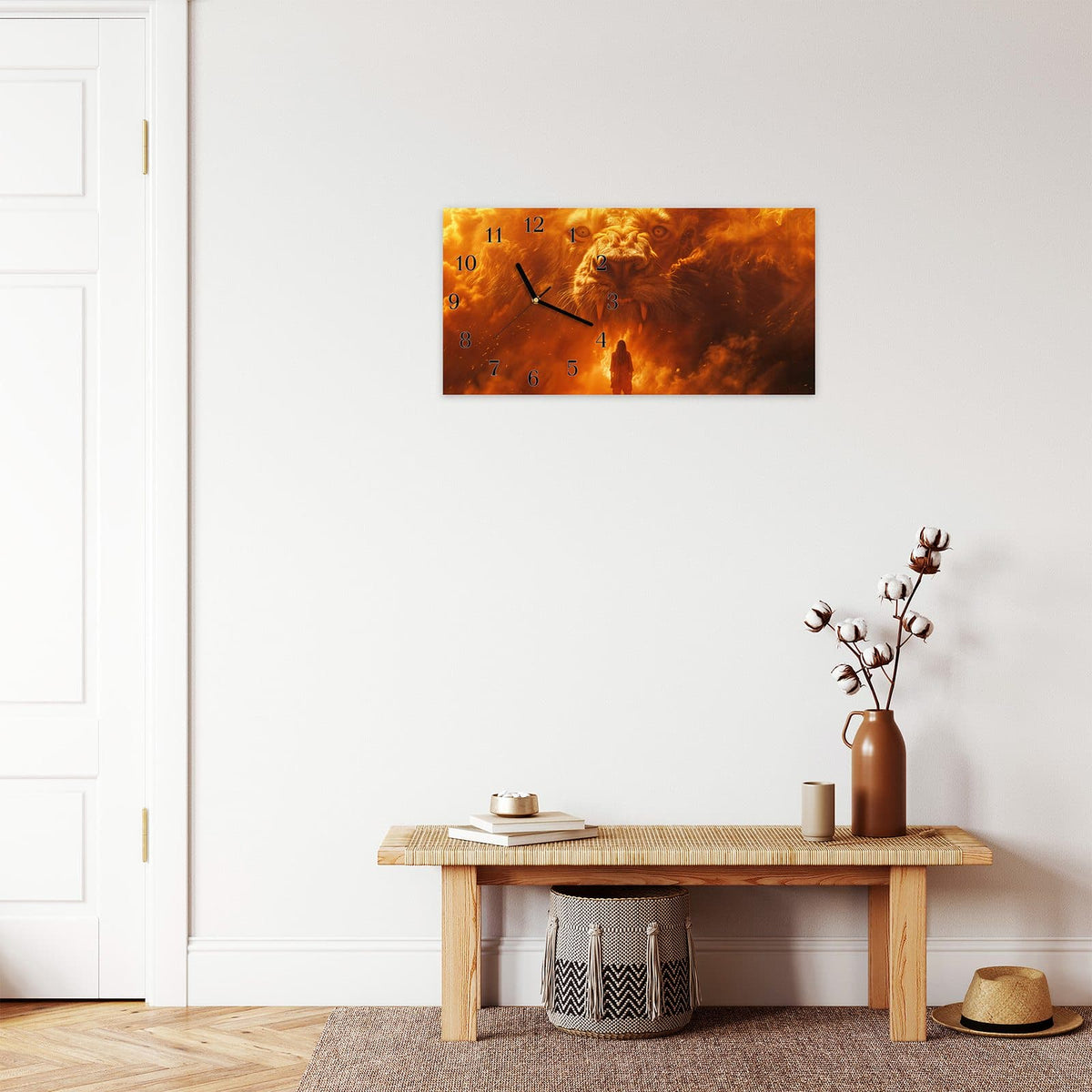 Moderne Wanduhr aus Glas mit Farbtiefe – Wanduhr Abenteuerlicher Löwe aus Glas – Querformat 60 × 30 cm